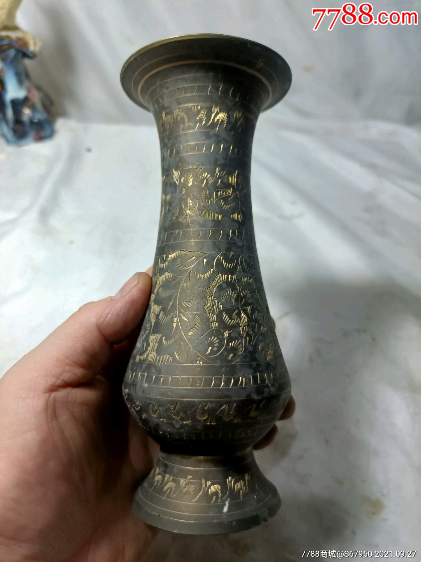 铜錾刻花瓶_价格23元_第1张