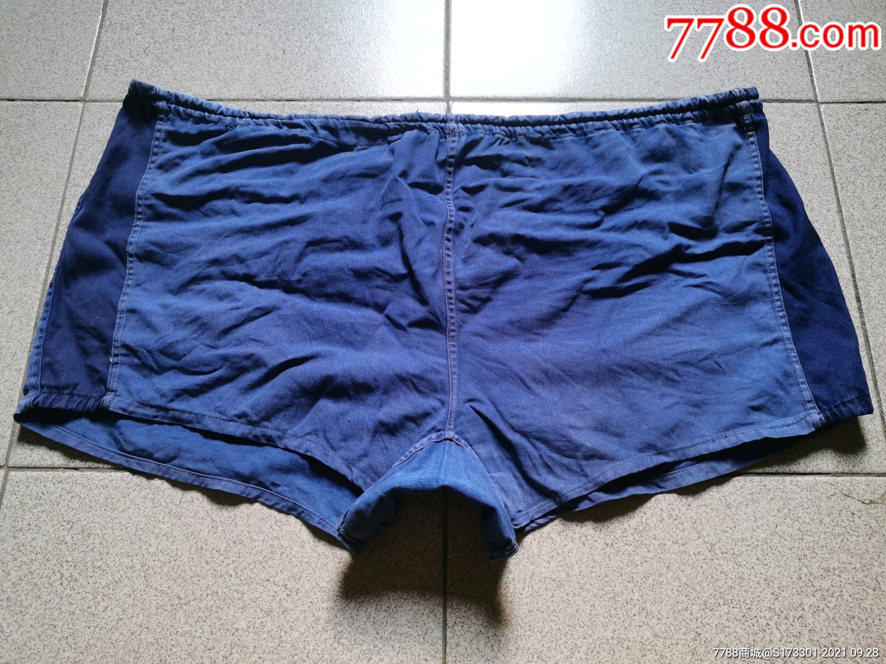 蓝色纯棉布裤衩短裤