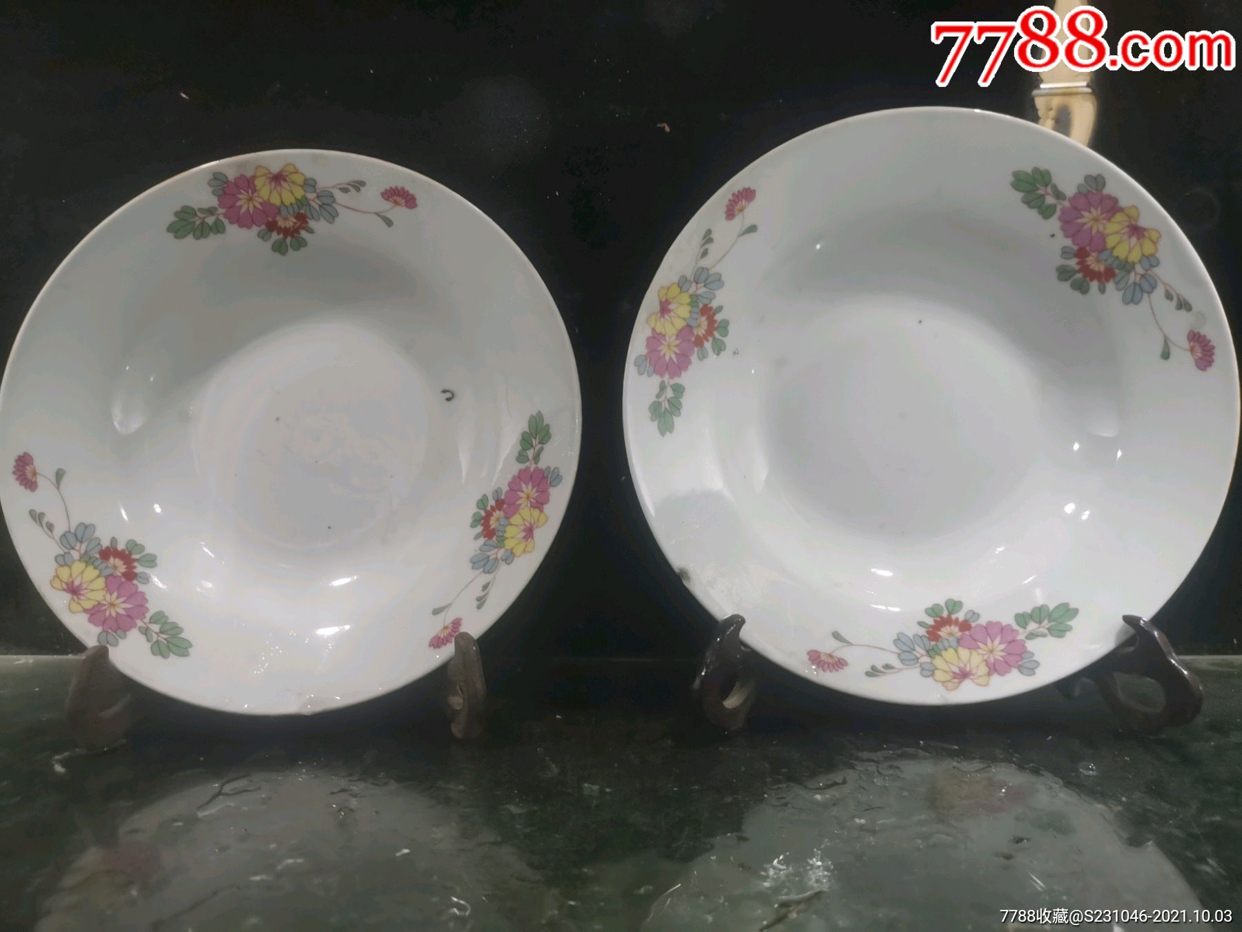 60年代新华瓷厂粉彩花卉汤盘一对