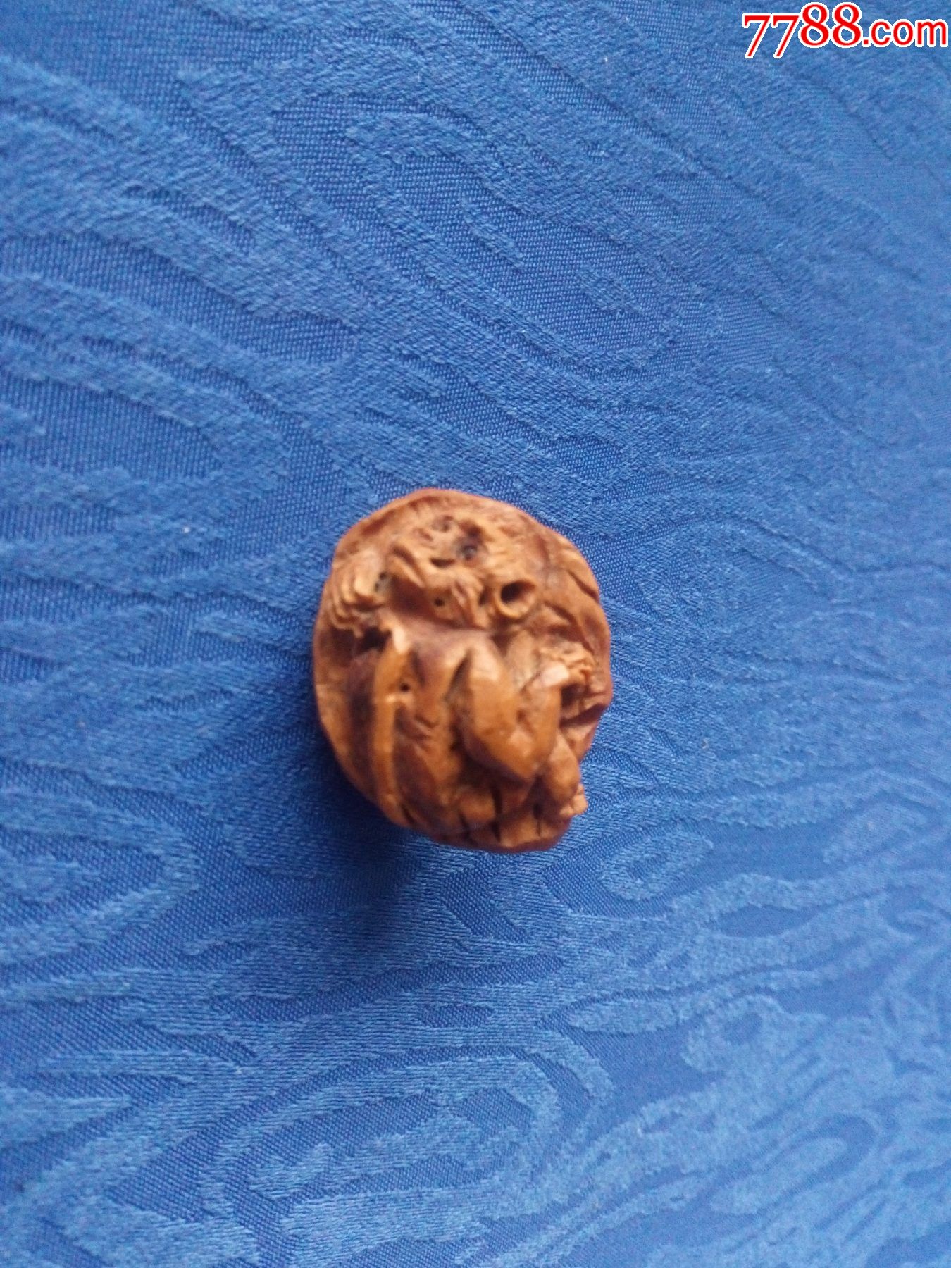 高密民间老艺人纯手工桃核雕刻趣味生肖申猴把玩挂件饰品护身符核雕艺