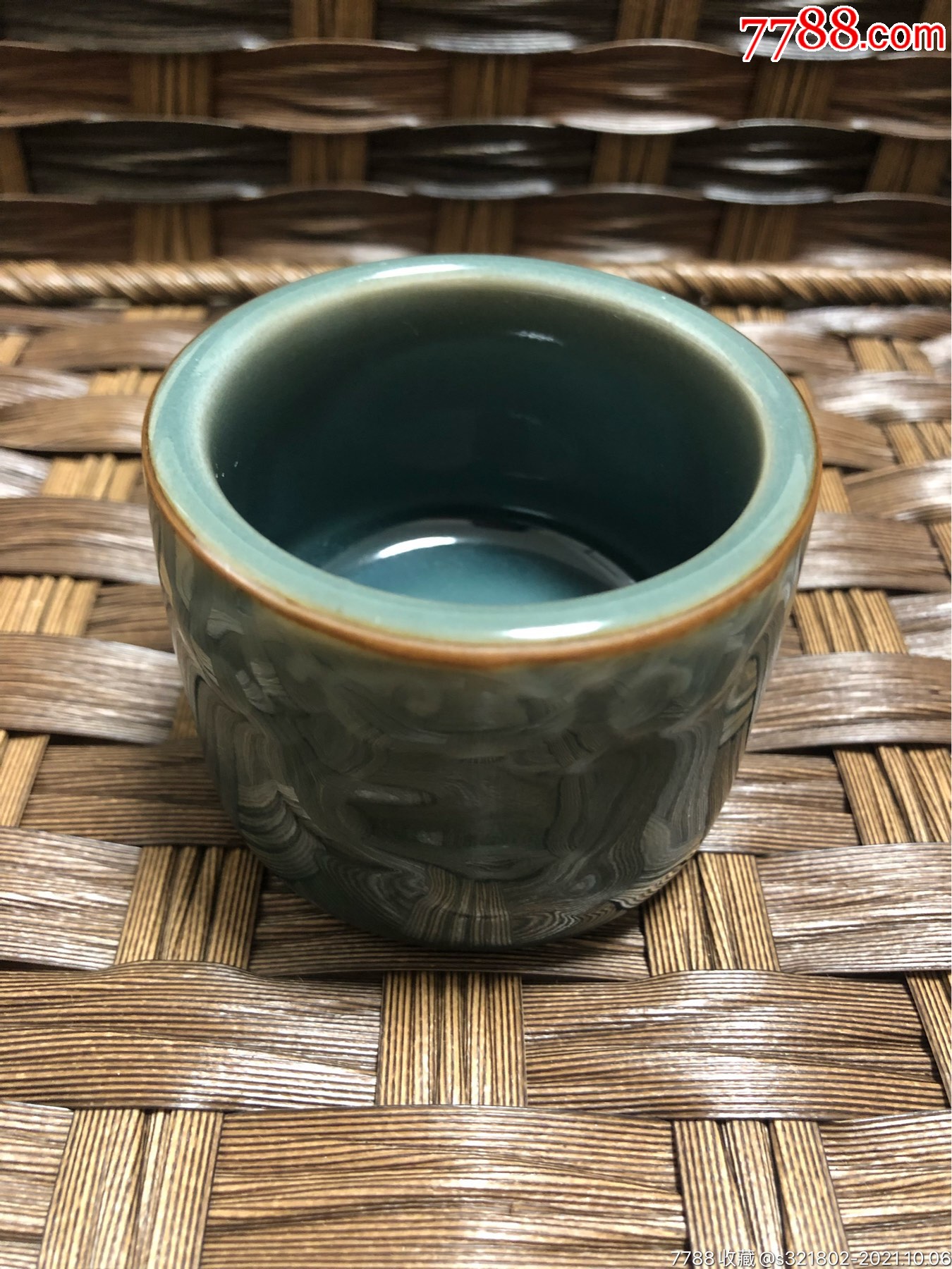 青瓷祥云猪油冻扳指杯