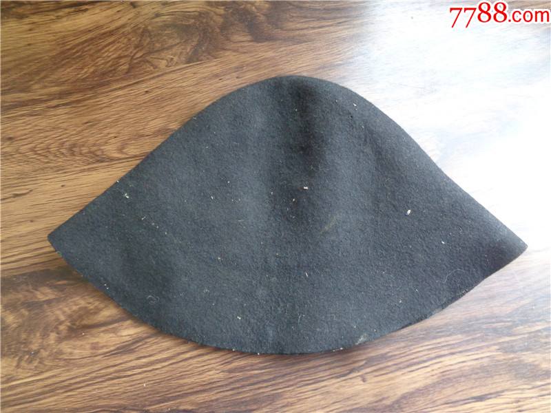 民国时期体力劳动者带的棉毡帽