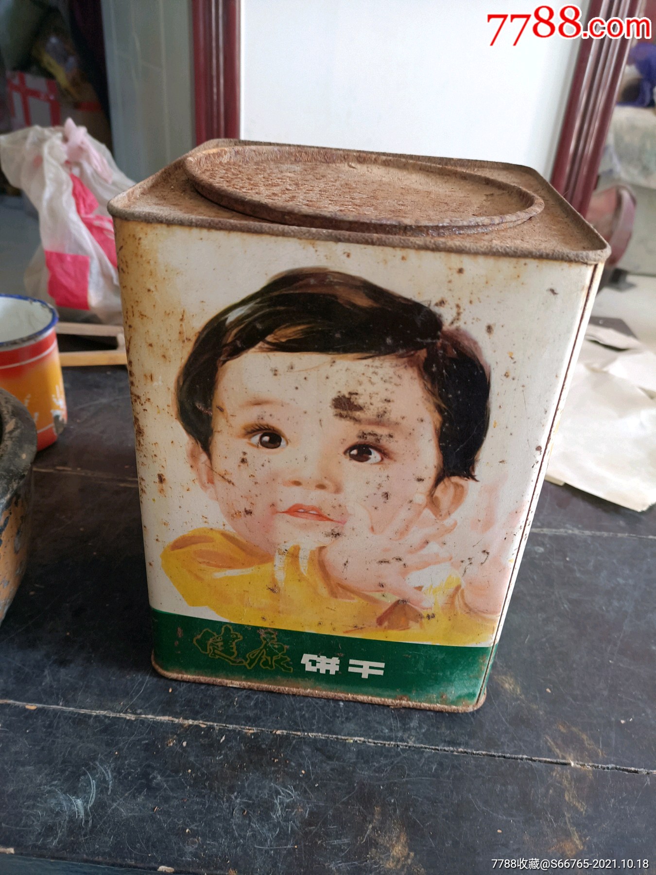 怀旧老健康饼干营养糖果铁皮盒