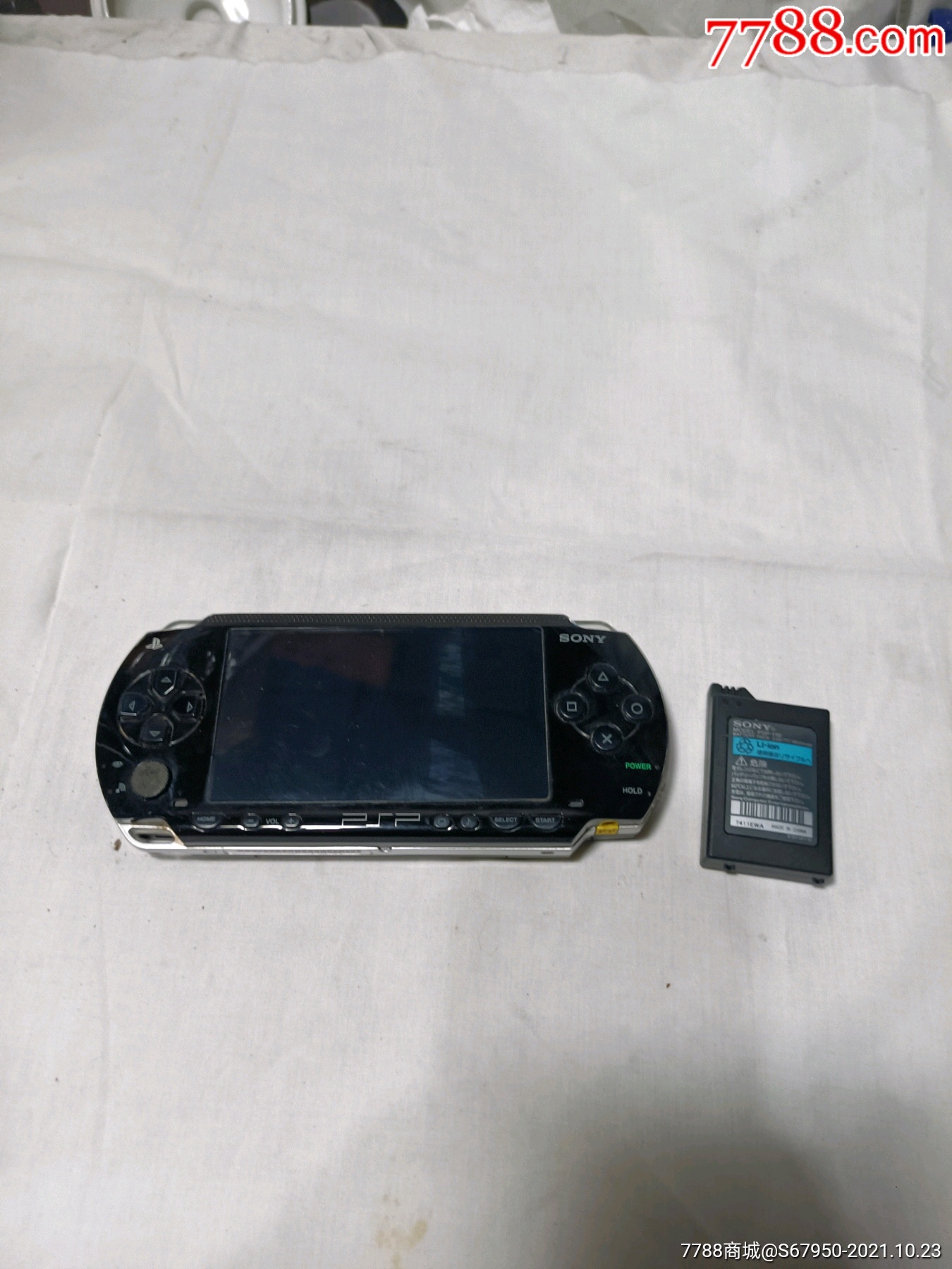 索尼psp1000老游戏机电池鼓包了机器好的