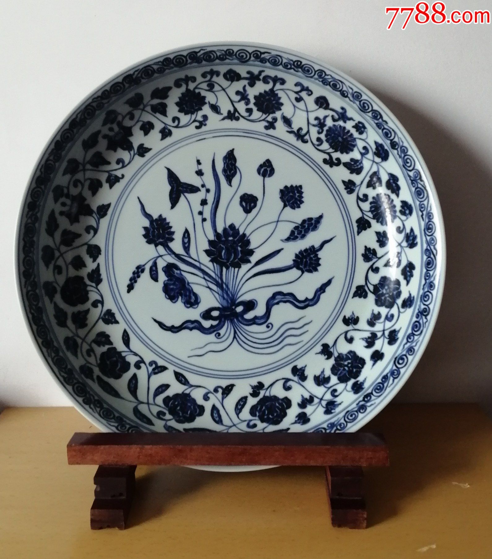 宣德款青花一束莲纹大盘-价格:36000元-au28099727-青花瓷 -加价-7788