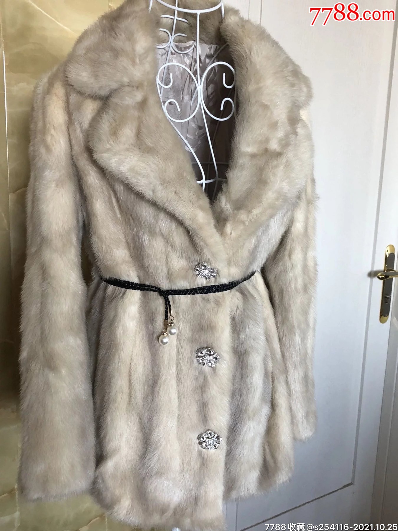 整貂水貂貂皮大衣蓝宝石本色貂皮大衣aa1122肩宽38cm袖长56cm衣长67c
