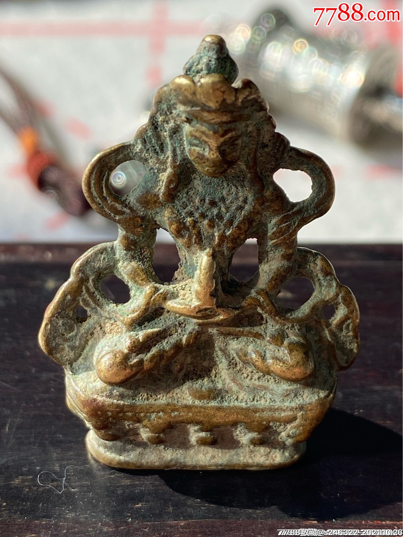 年份铜鎏金渡母小寸佛随身供养佛像