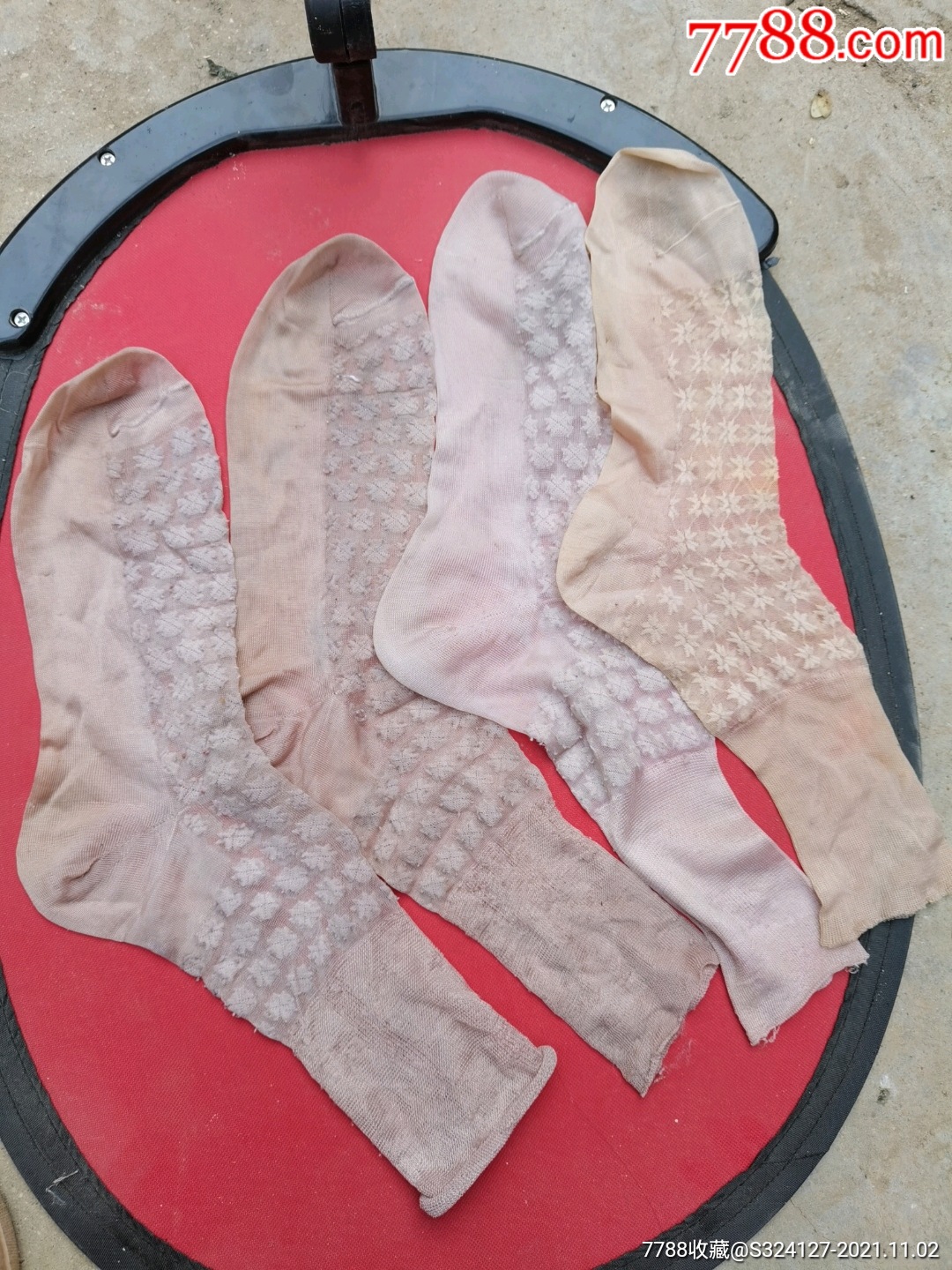 滚动鼠标滚轴,图片即可轻松放大,缩小更多"袜子"商品>>>>99八十年代