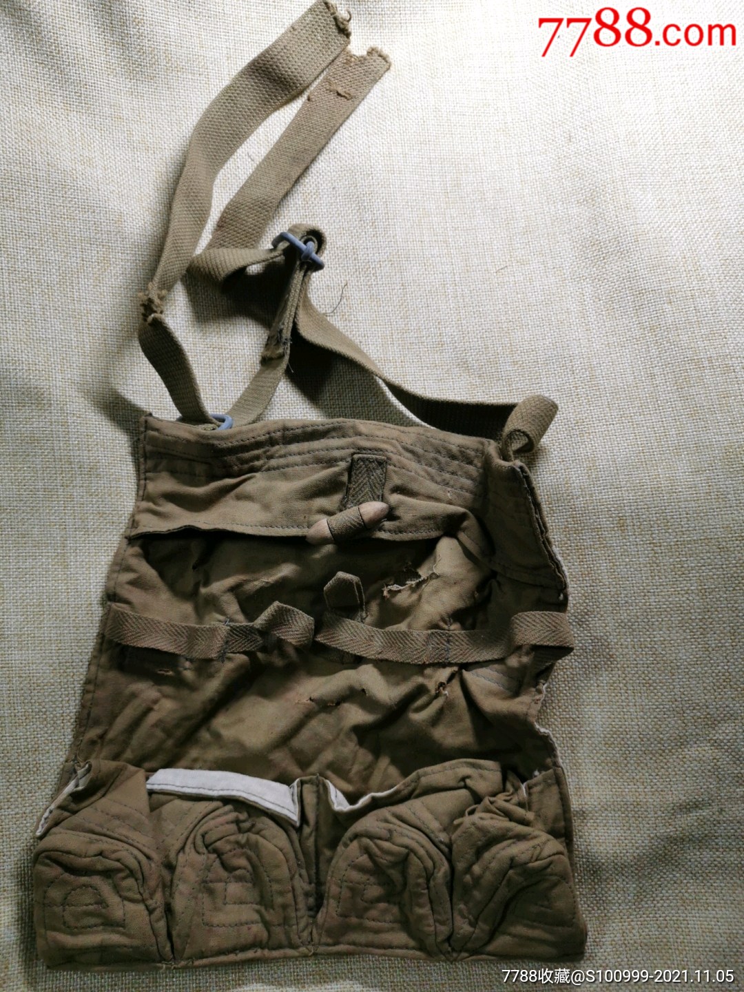 1956年手榴弹袋.军人士兵战士武器弹药包枪械装备类.