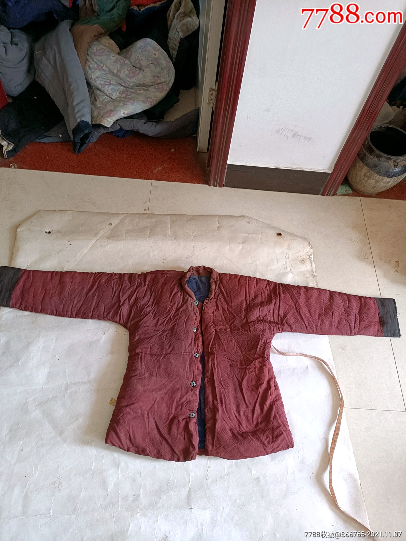怀旧民国老红绸缎棉袄