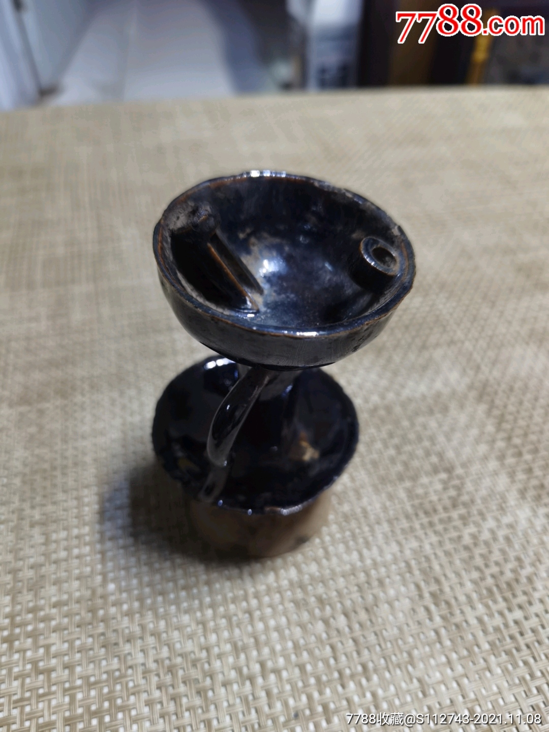 清心双灯芯瓷油灯少见