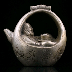 大清御制《童子采莲》铜壶,成色如图,纯手工打造,雕刻精美,包浆浓厚