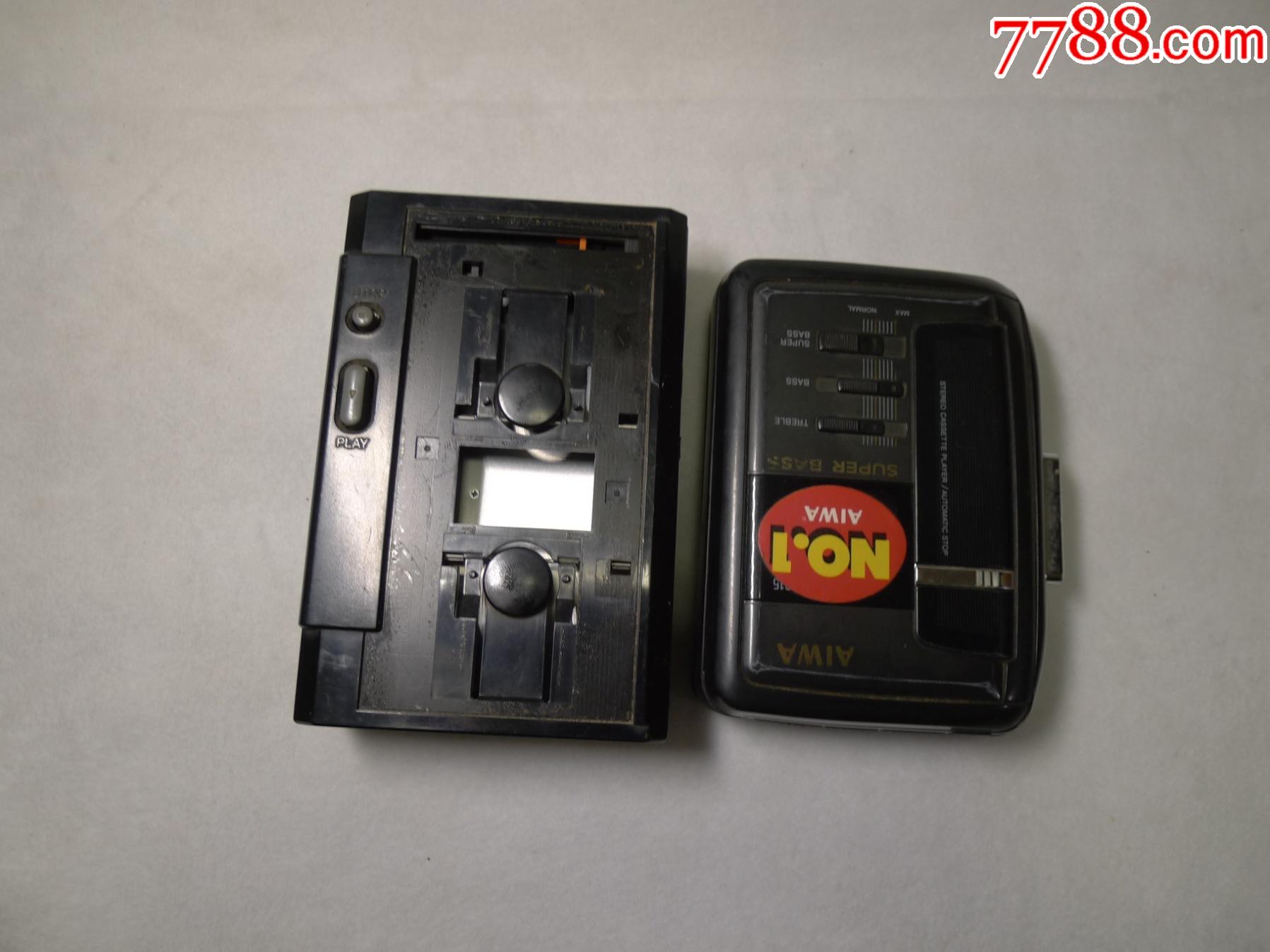 三洋磁带随身听一组(2台)