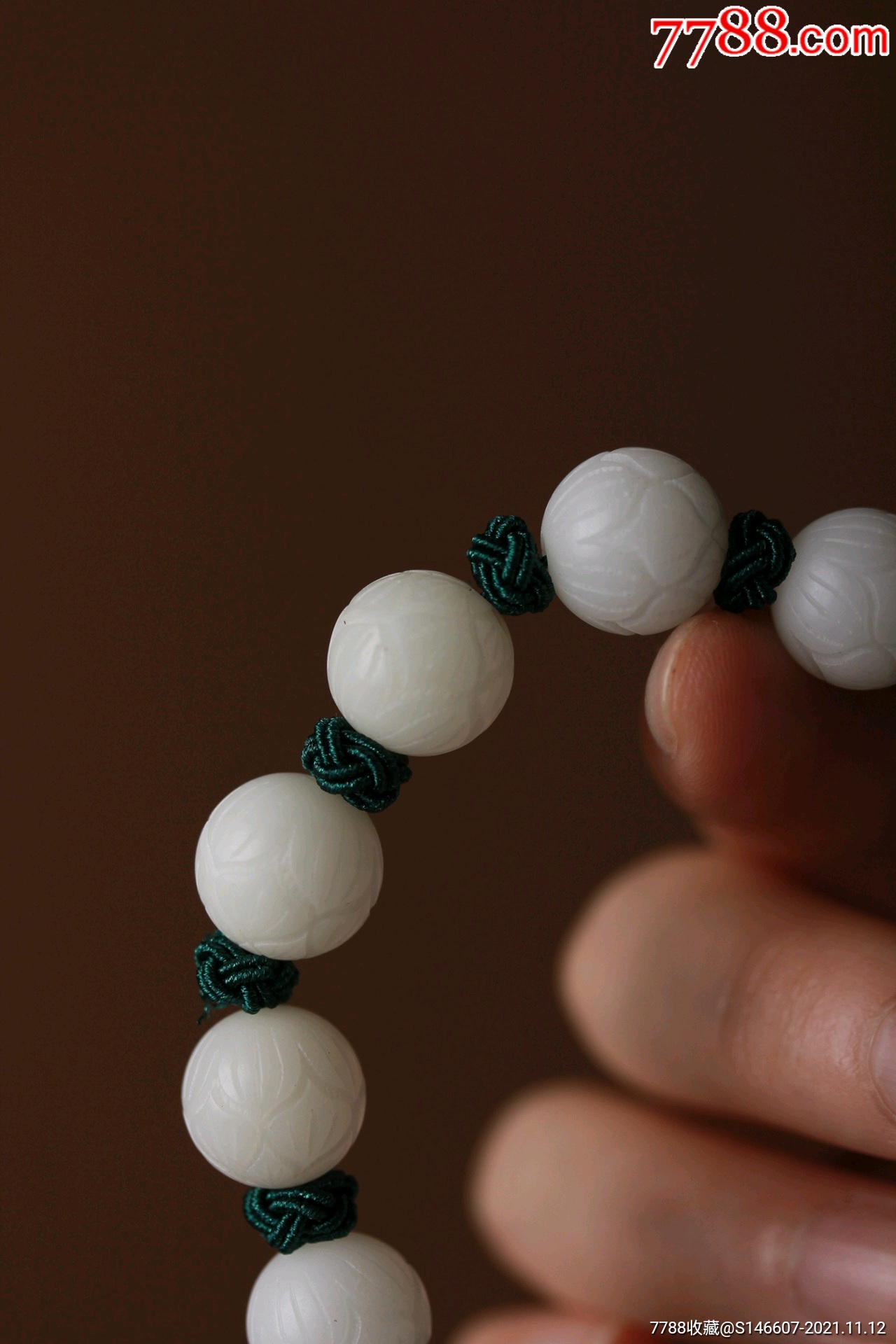 白玉菩提尺寸12润白皙色泽温润白玉菩提洁白如玉油润感强佩戴上会有