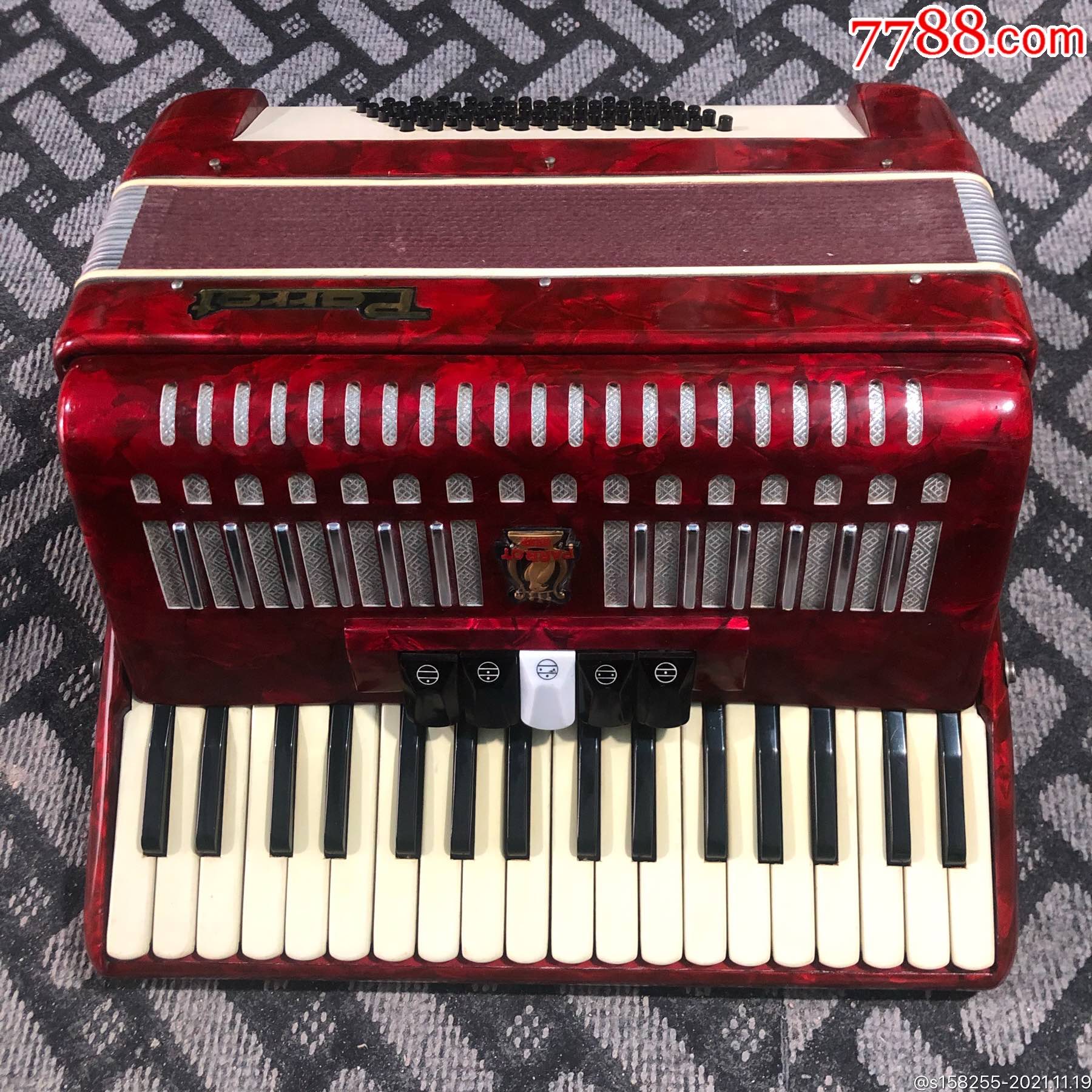 鹦鹉牌80年代手风琴