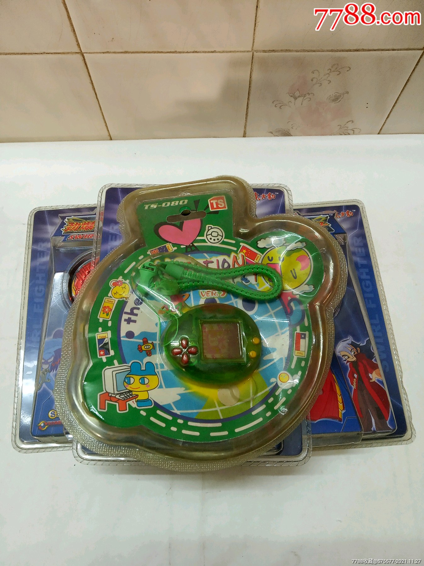 玩具车8品￥1099玩具:飞轮斗士两个合拍8品￥1099变形战斗形态:爆