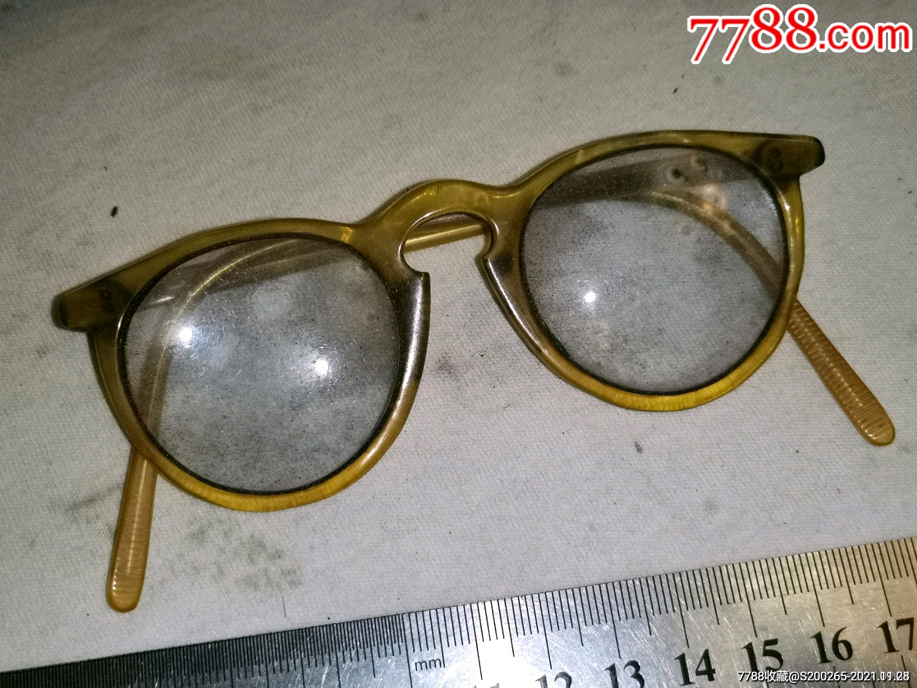 民国漂亮的老眼镜