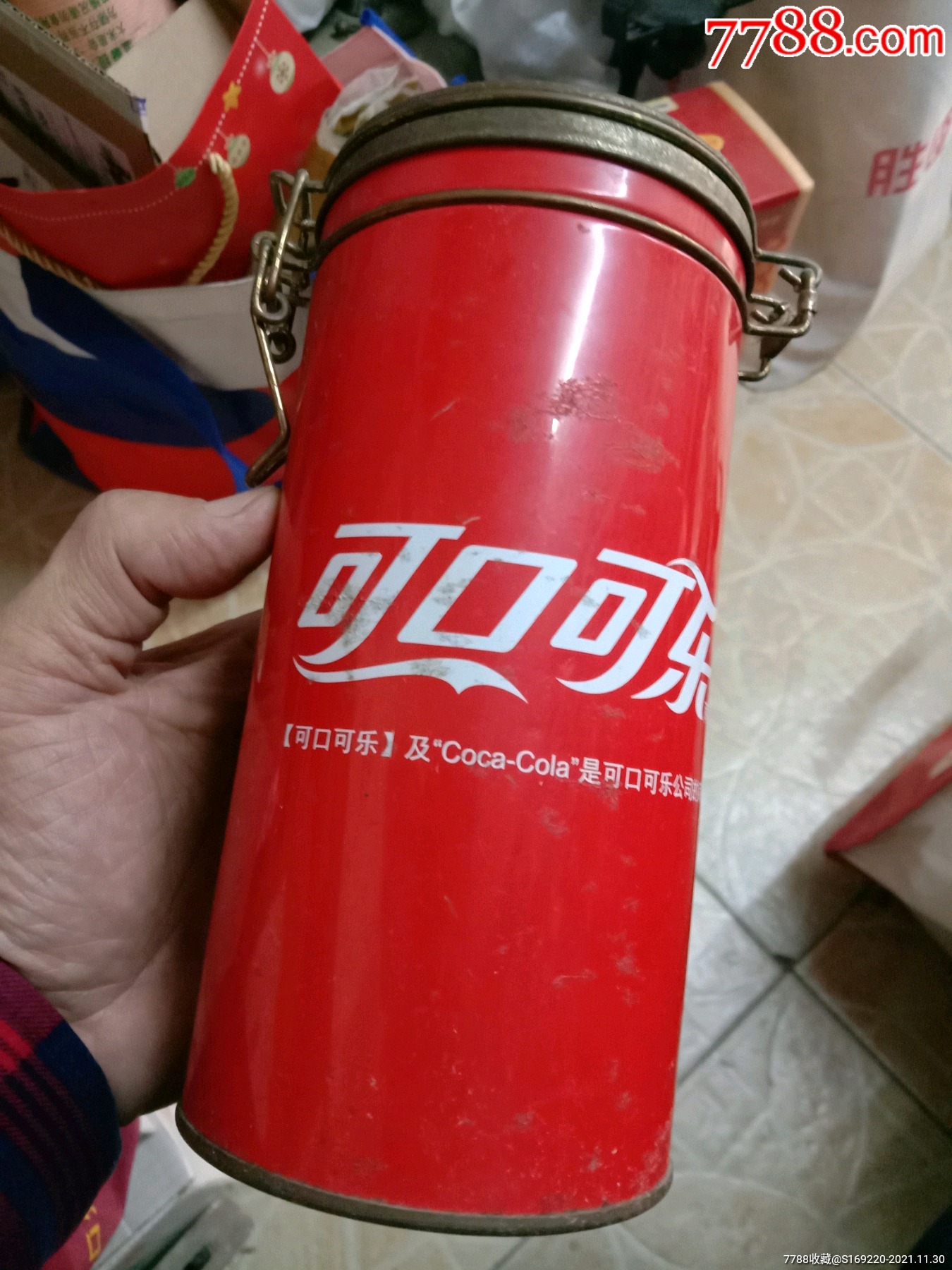 可口可乐祥狮献瑞铁筒