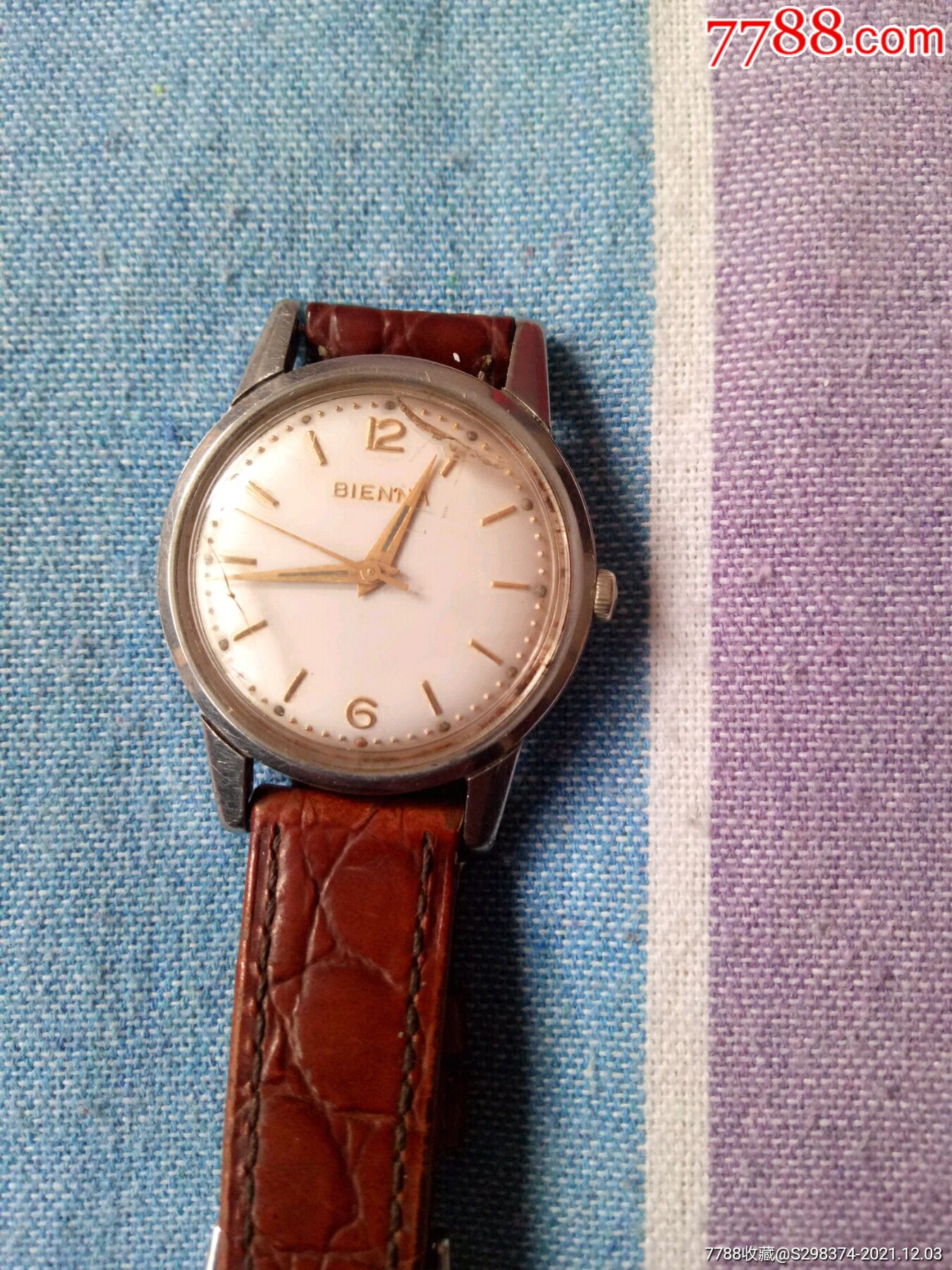 瑞士比恩那机芯手表