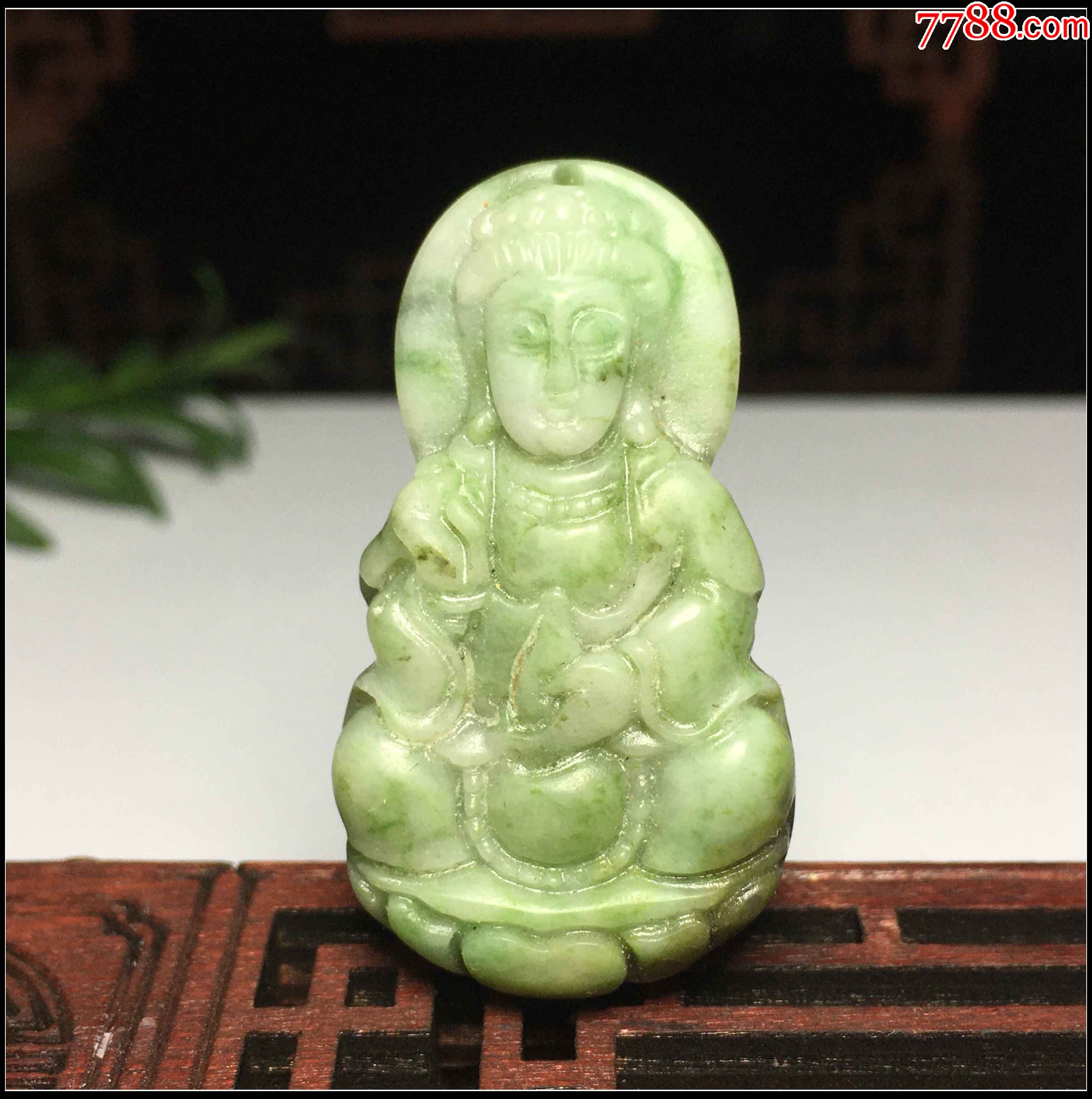 天然绿白独玉小观音吊坠