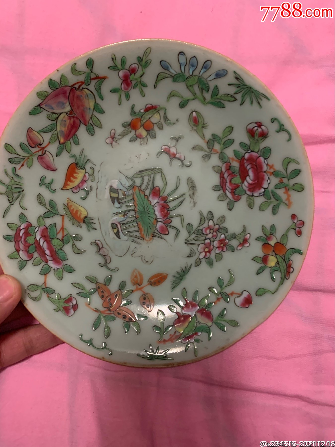 清晚期直径19厘米大号粉彩花鸟赏盘一个光绪到代包老开门仅盘背面一小