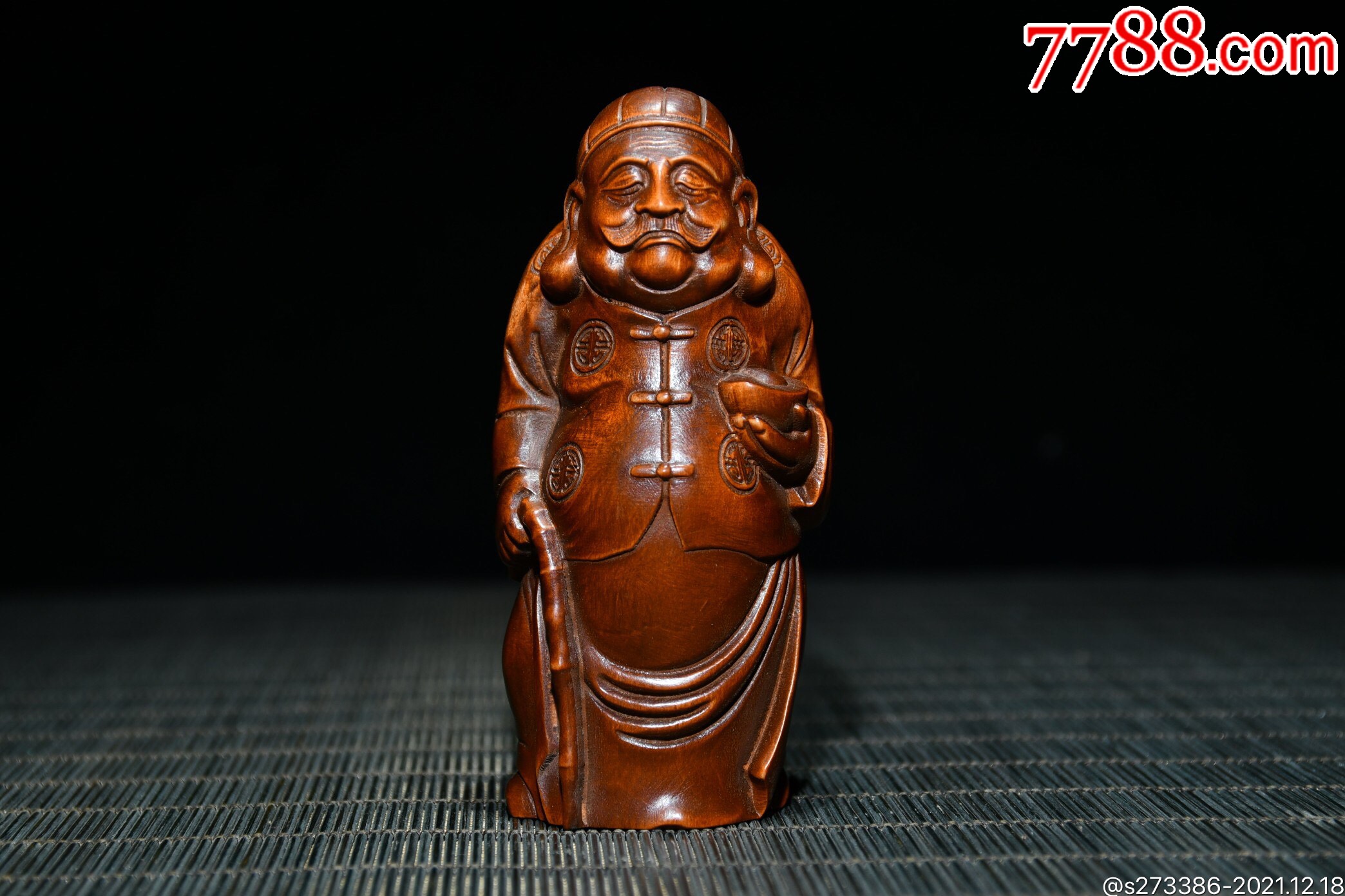 黄杨木精工雕刻地主摆件长3cm宽3cm高8cm重60g