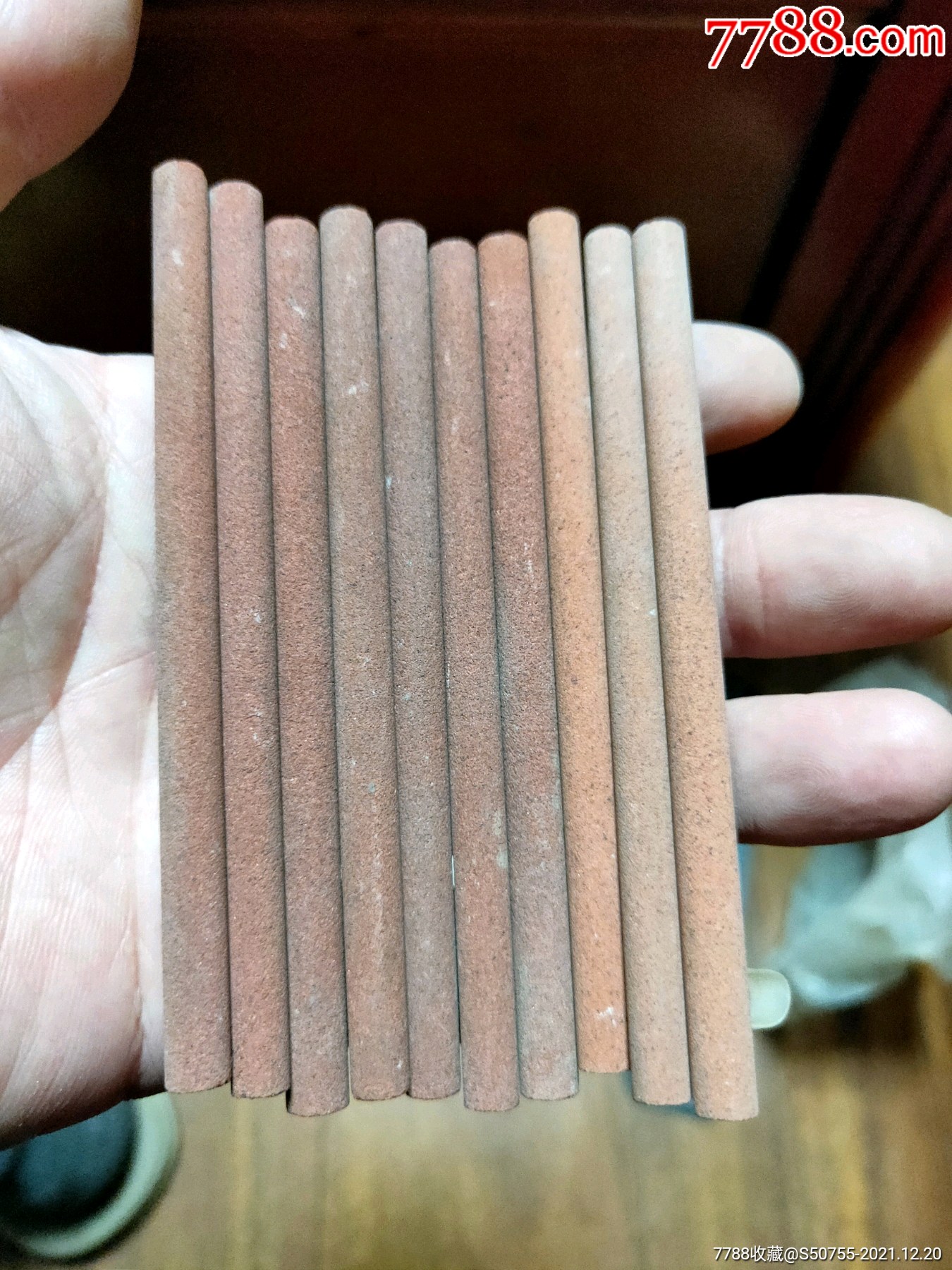 修表用小油石红色10根合拍