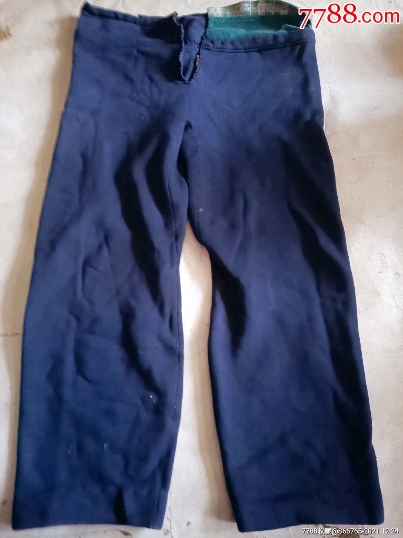 上衣￥108品99怀旧老式字母扣绿毛线上衣￥208品99怀旧老晋泸服装