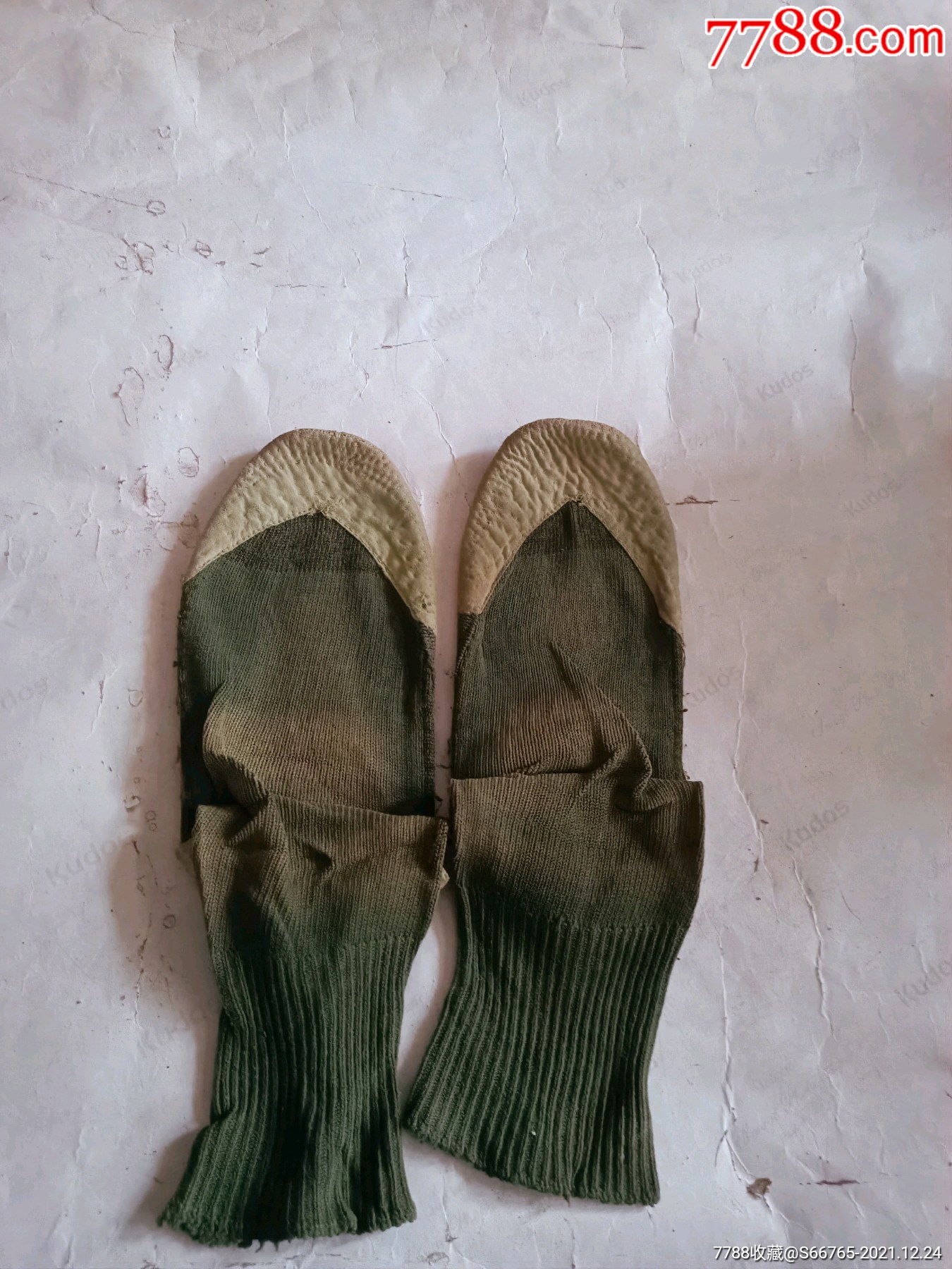 长筒咖啡色袜￥88品99怀旧老式尼龙袜￥158品99怀旧一堆老丝袜￥1