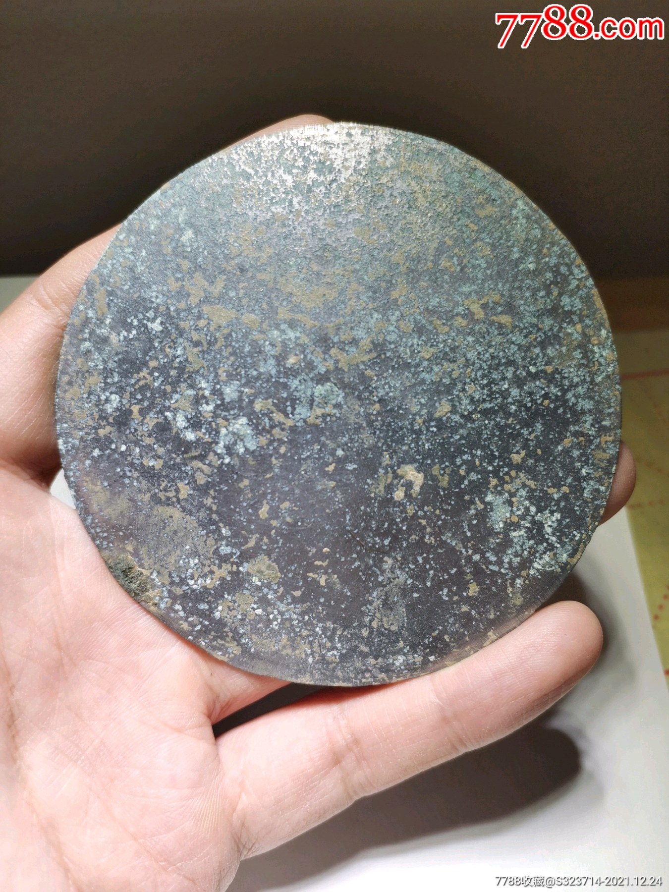 明清铜镜素镜完整器尺寸大古朴庄重