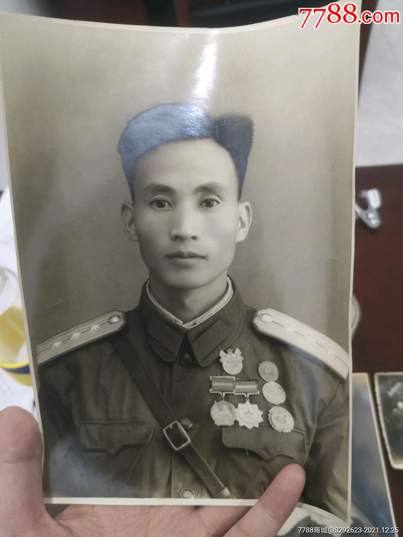 参加过抗美援朝解放华北渡江战役等大尺寸精品军官十几张合影有妻子