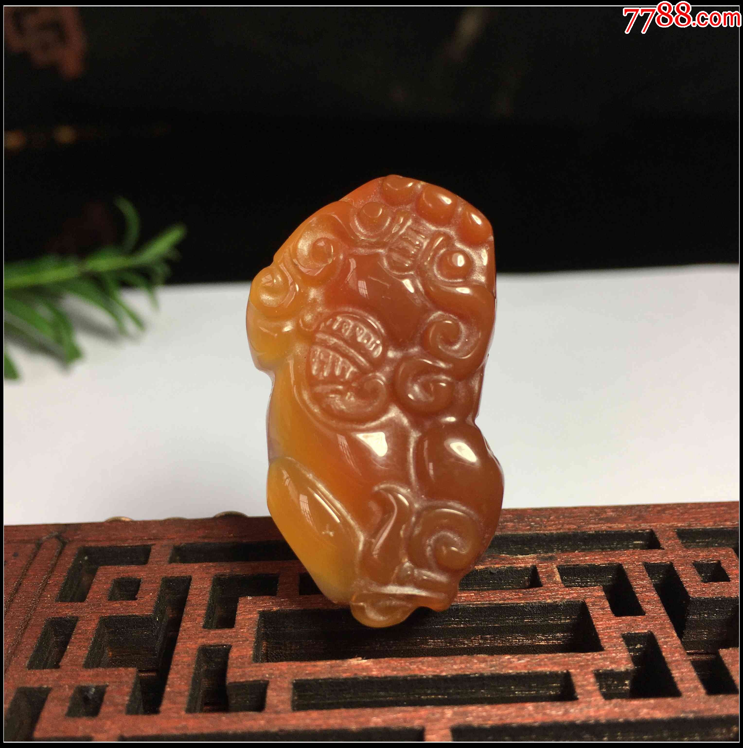 巴西红玛瑙貔貅吊坠