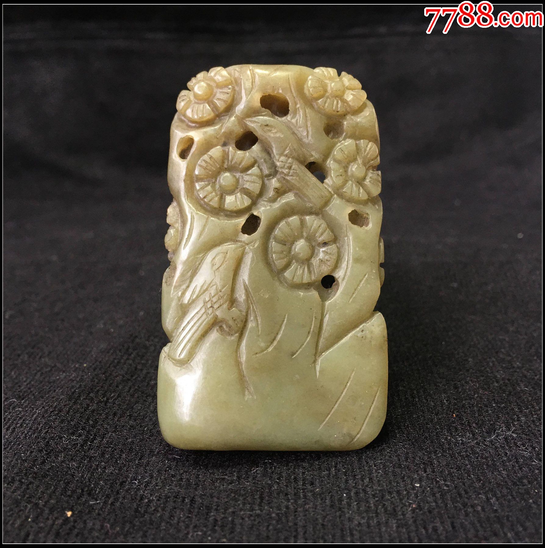 天然和田玉喜上眉梢雕件