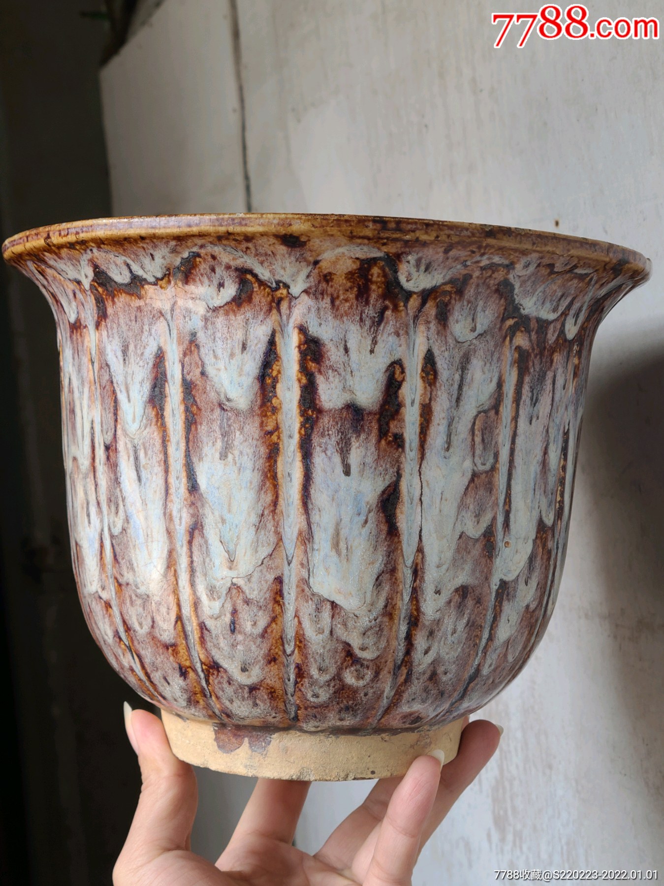佛山石湾窑花盆一个