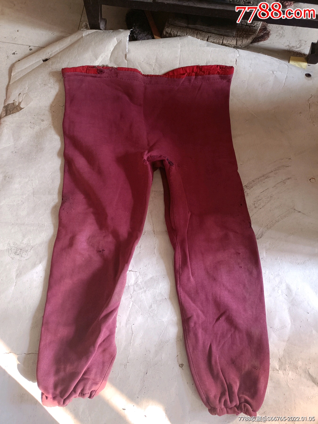 怀旧老枣红绒裤