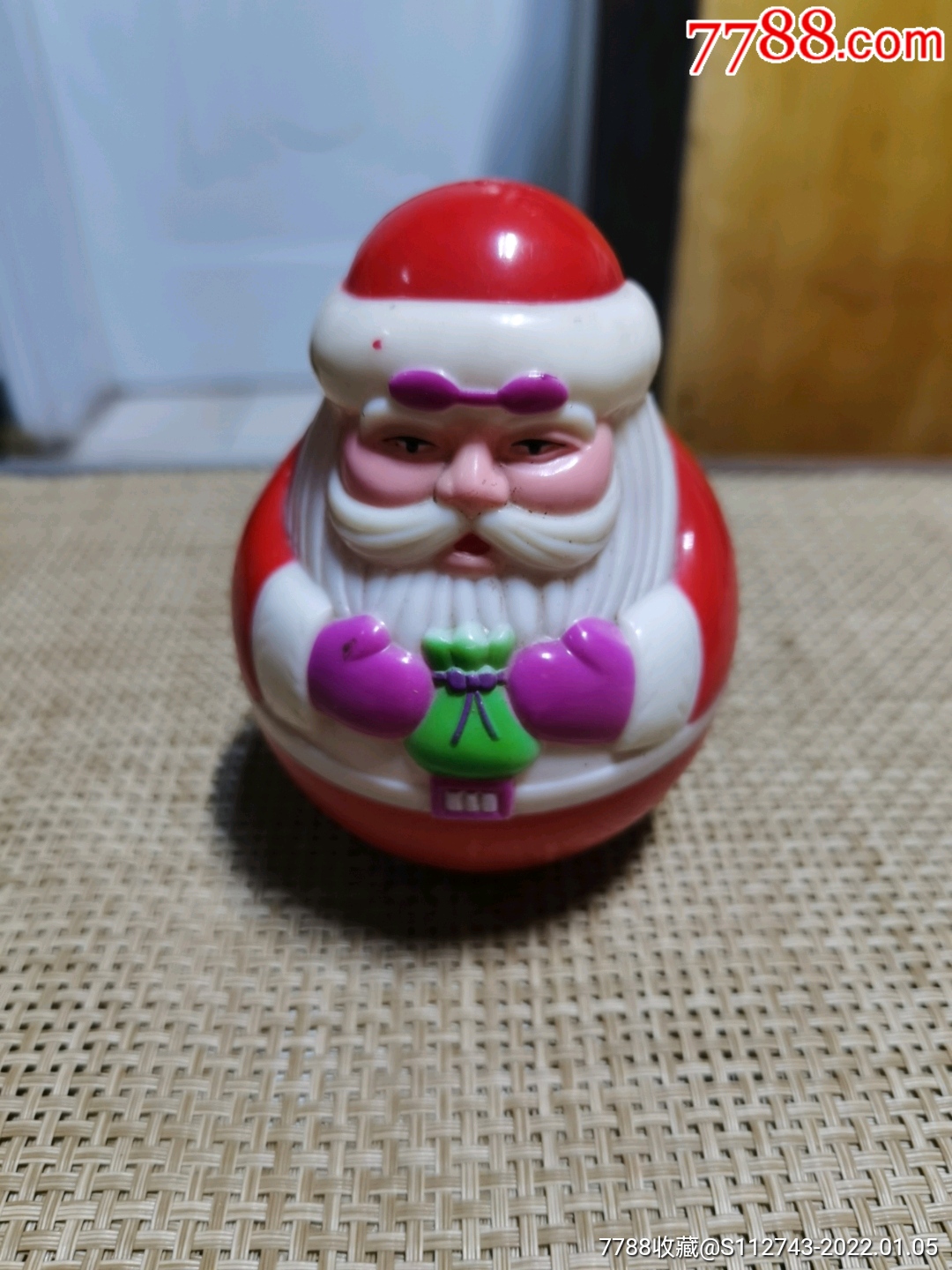 不倒翁圣诞老人