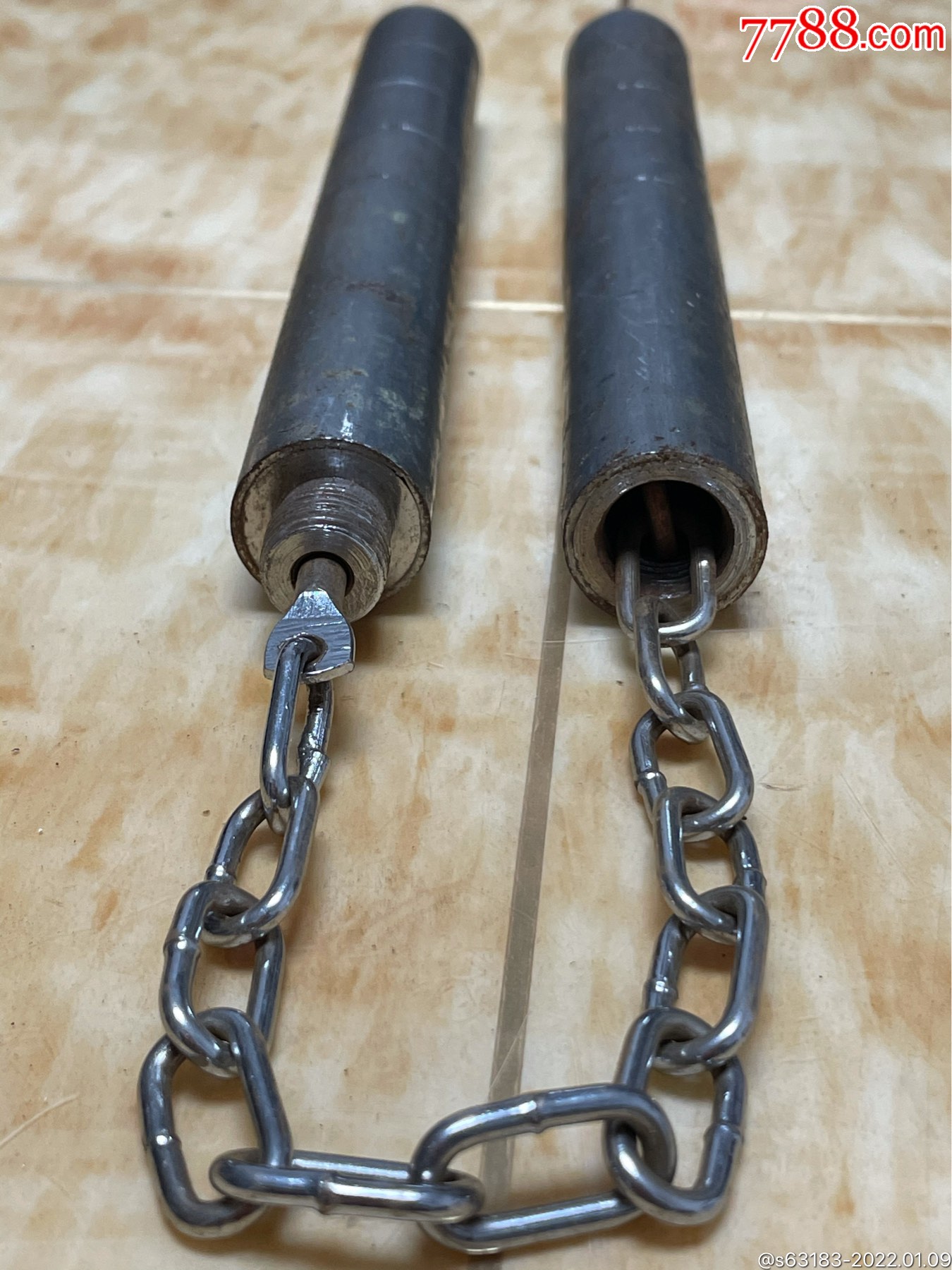 七八十年代钢铁内藏式双节棍非常厚实厚重