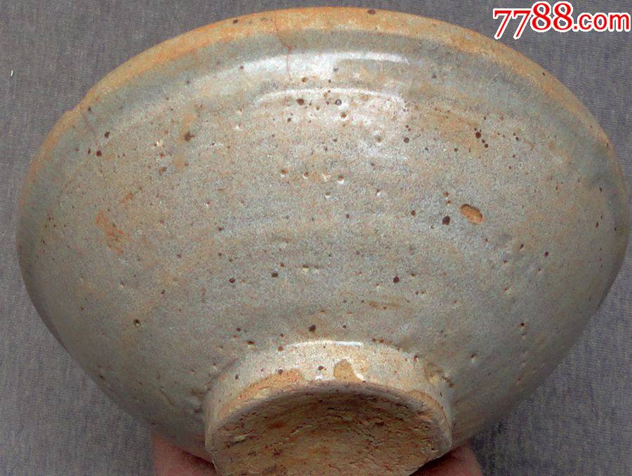 元龙泉窑青釉刻花碗