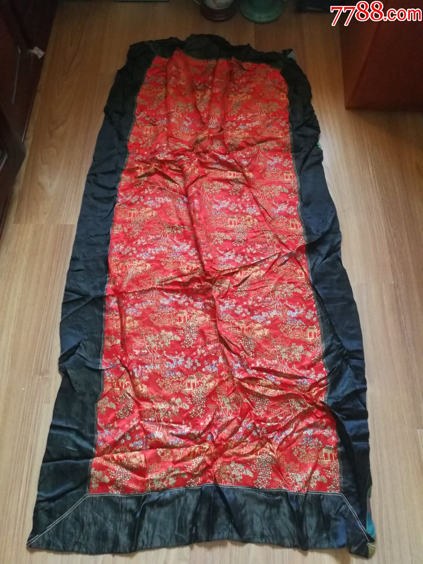 老织锦缎褥面一个