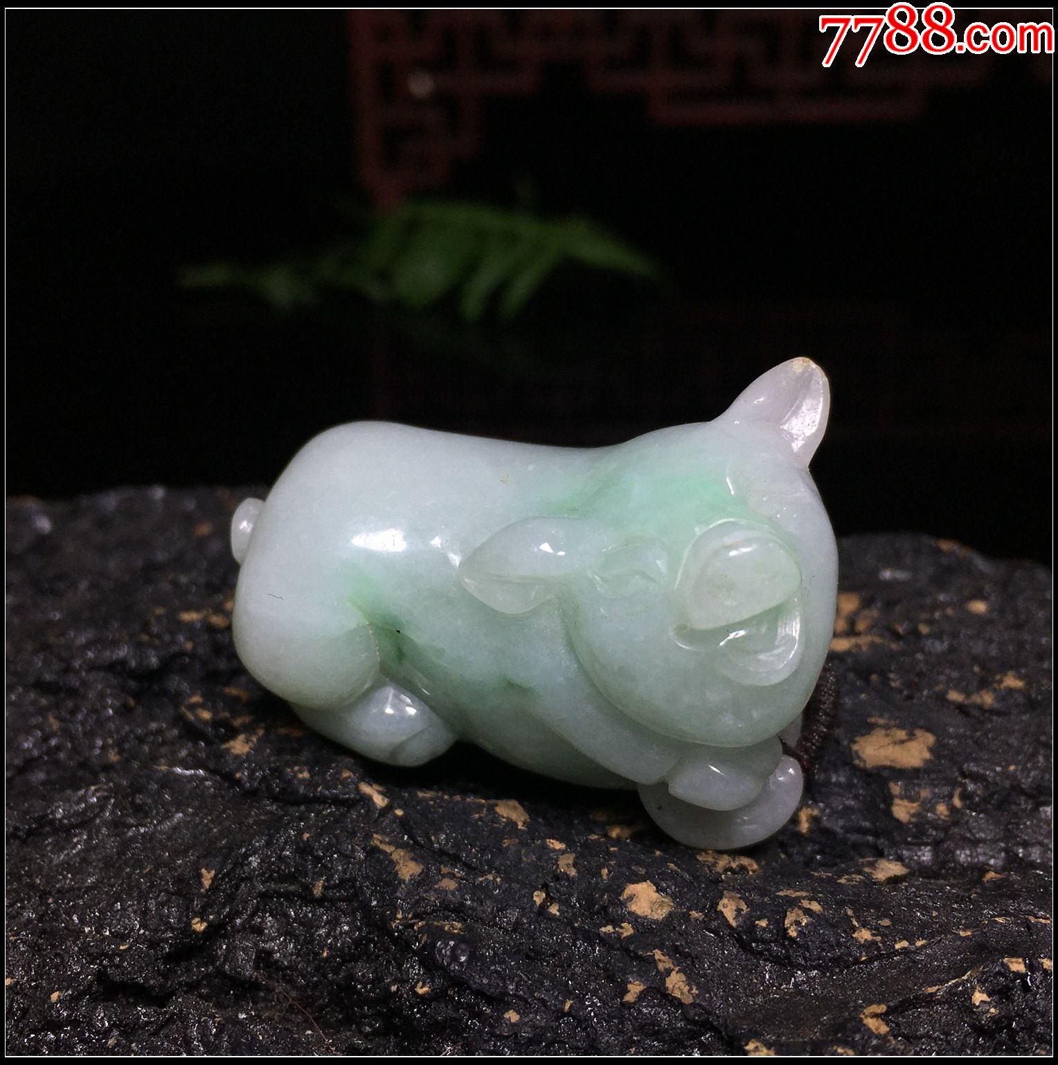 缅甸翡翠a货可爱富贵小猪吊坠