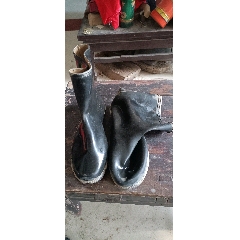 怀旧老天津长征牌雨鞋