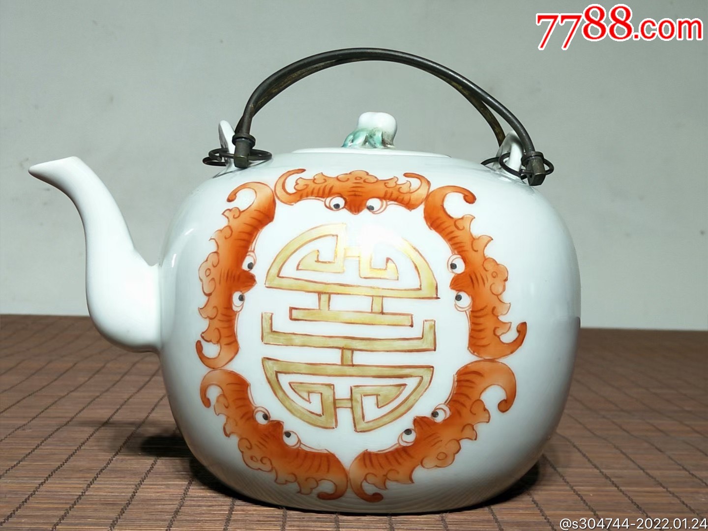 民国时期景德镇瓷提梁壶纯手绘画工精美器型别致全品无磕碰可正常使用
