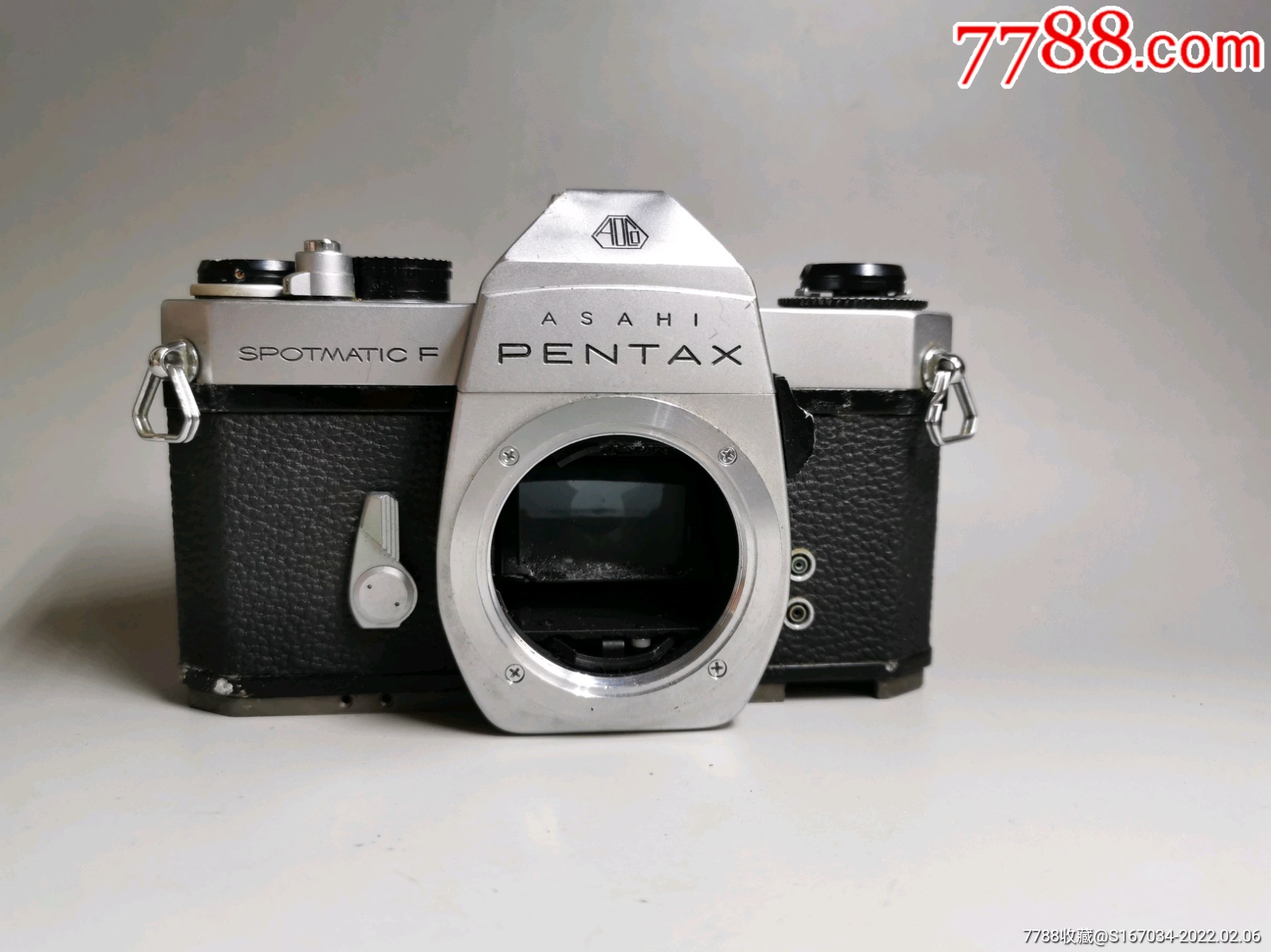 宾得pentaxspf胶卷相机单机身品相如图底部有残缺当配件机出售