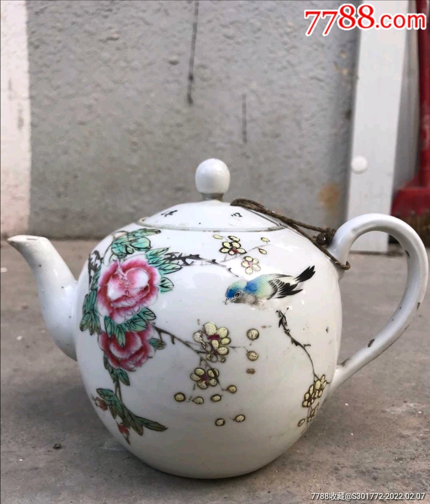 民国粉彩花鸟茶壶