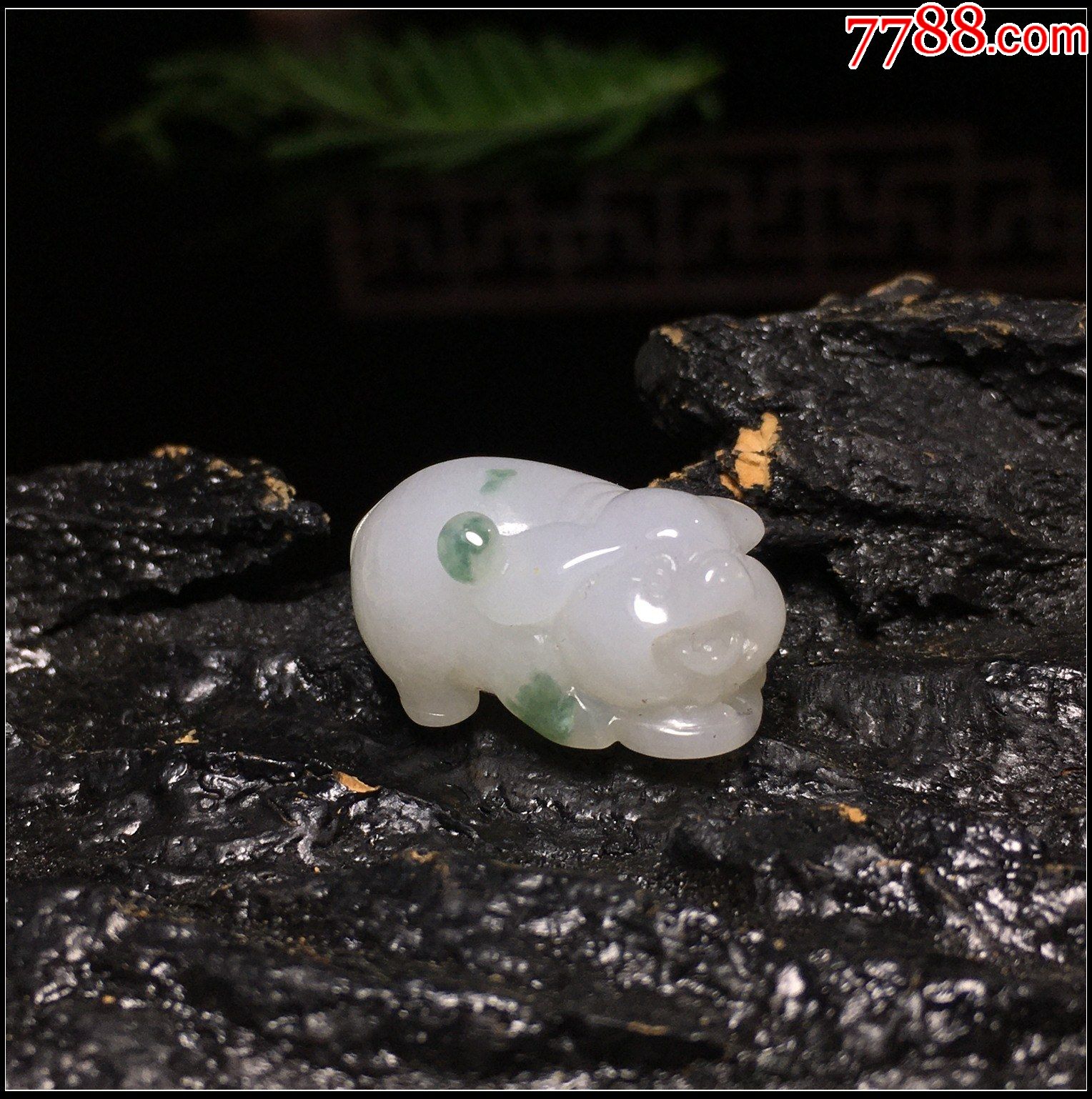 缅甸翡翠a货迷你可爱小猪吊坠