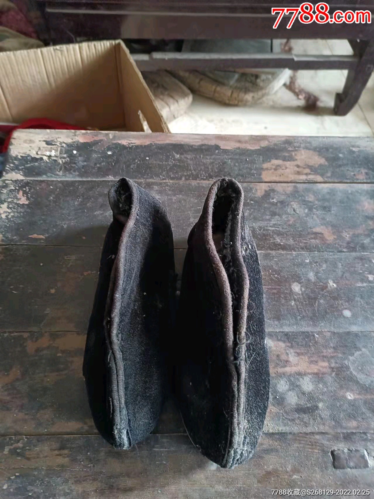 怀旧老黑条绒小脚鞋