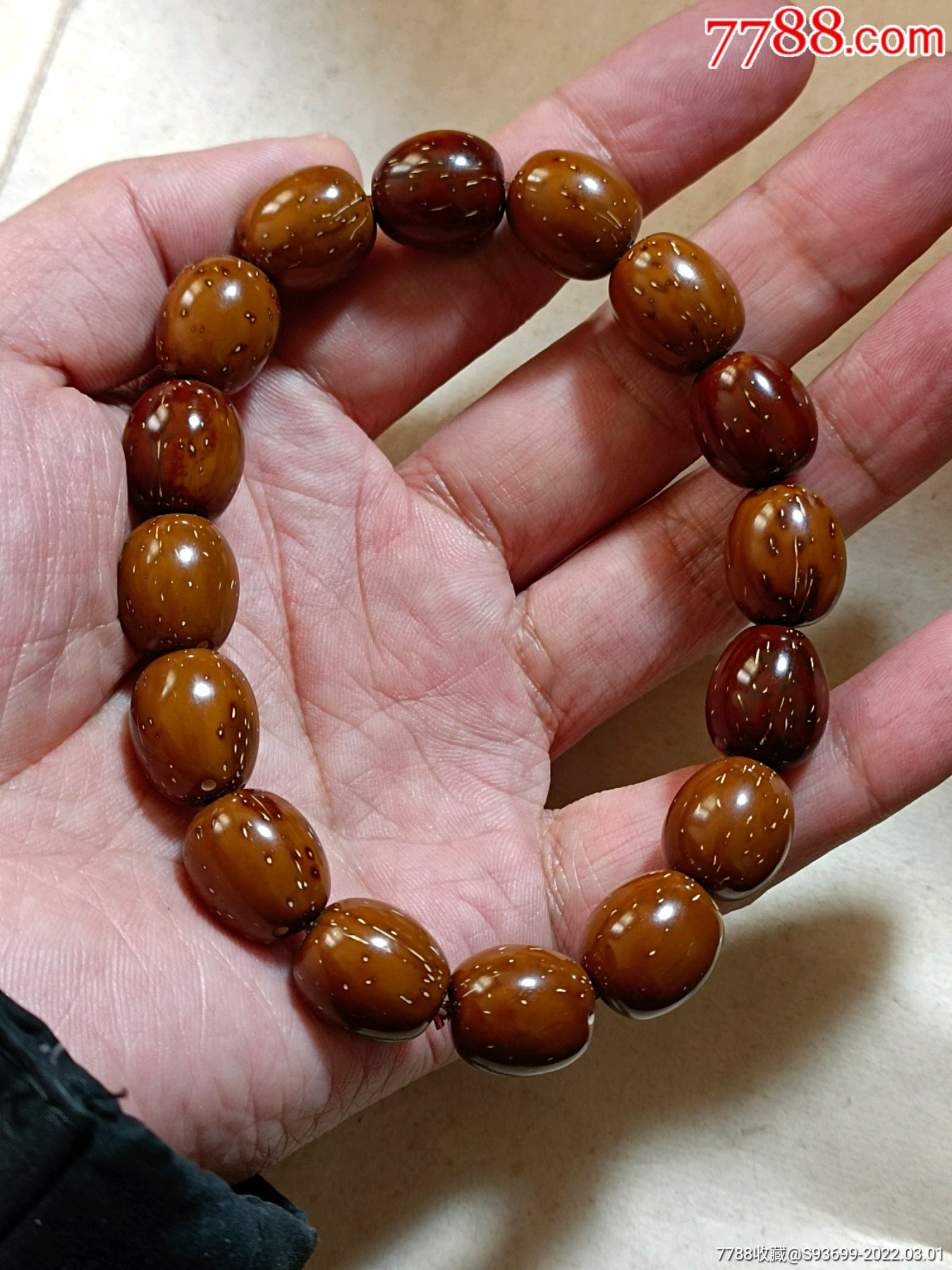 盘了一年多的菩提子手串