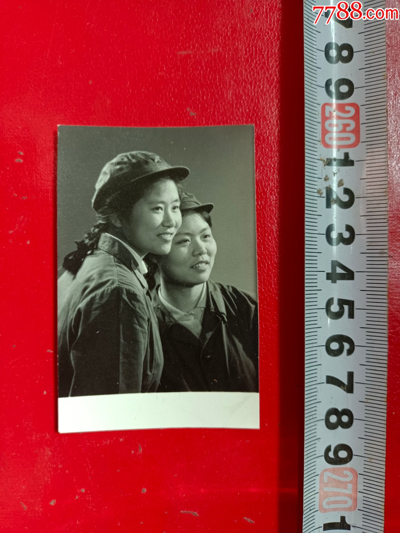 战友----(左即主人公)_老照片_溪水居【7788收藏__收藏热线】