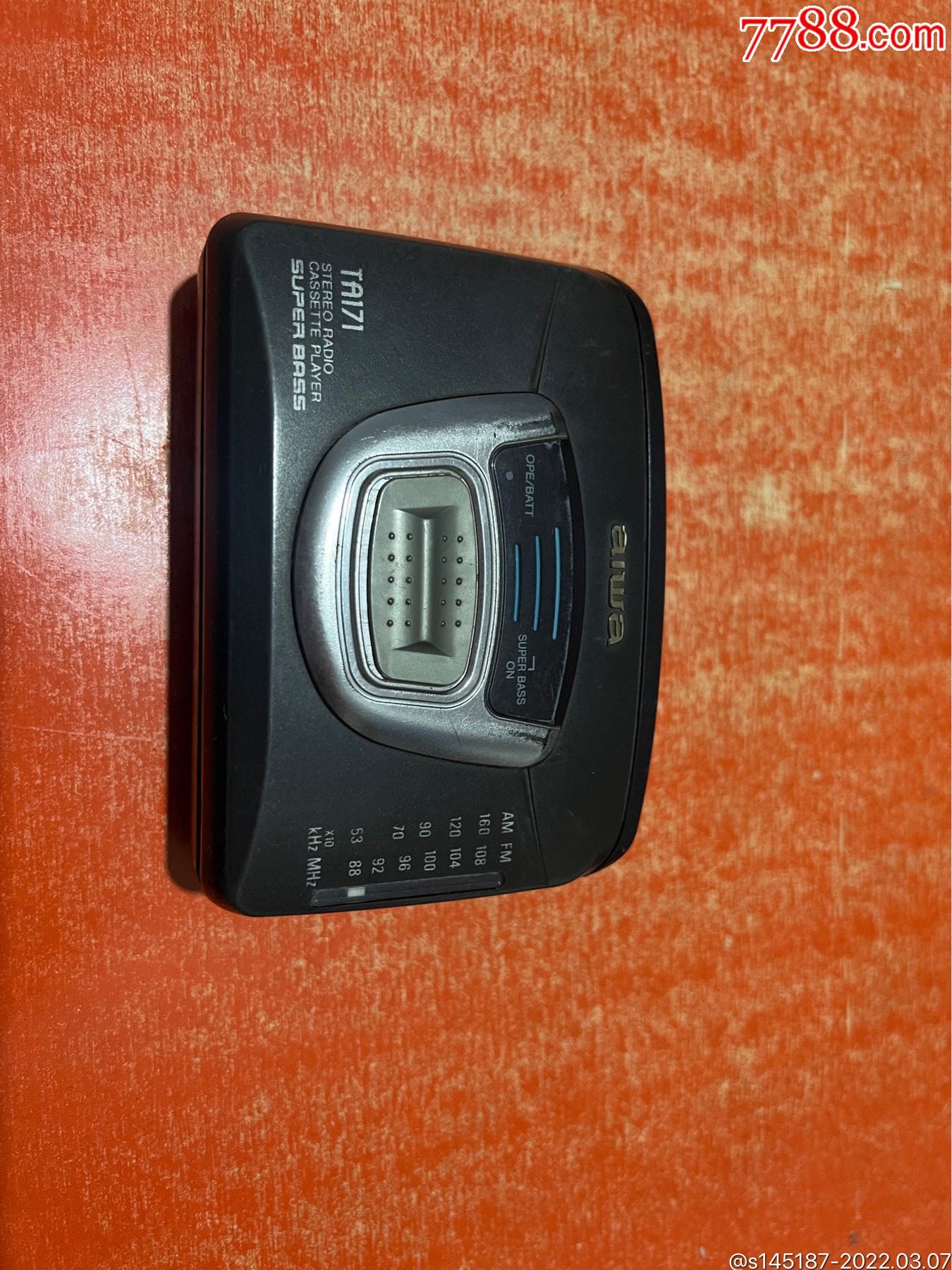 爱华磁带随身听