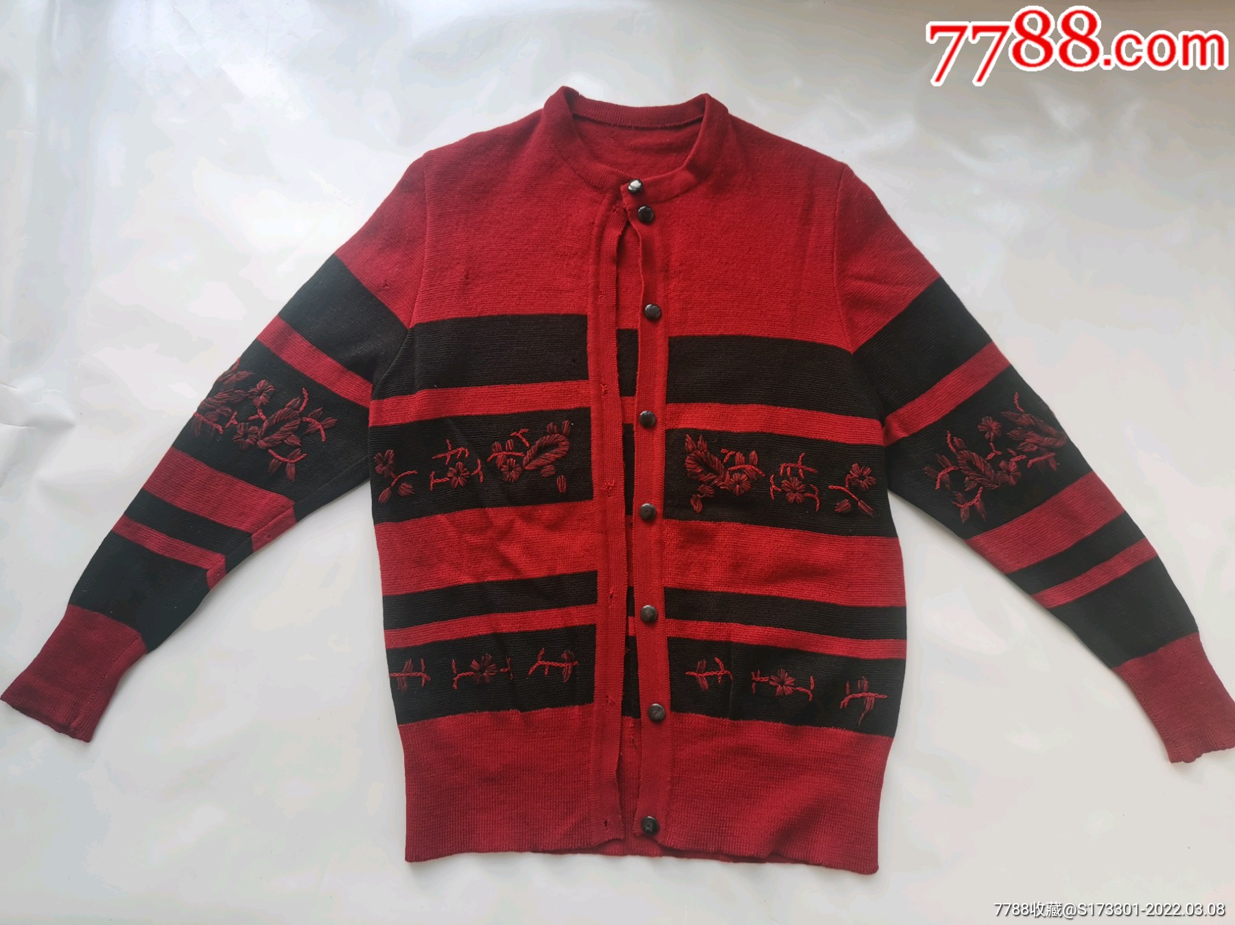 老式羊毛衫开领衫